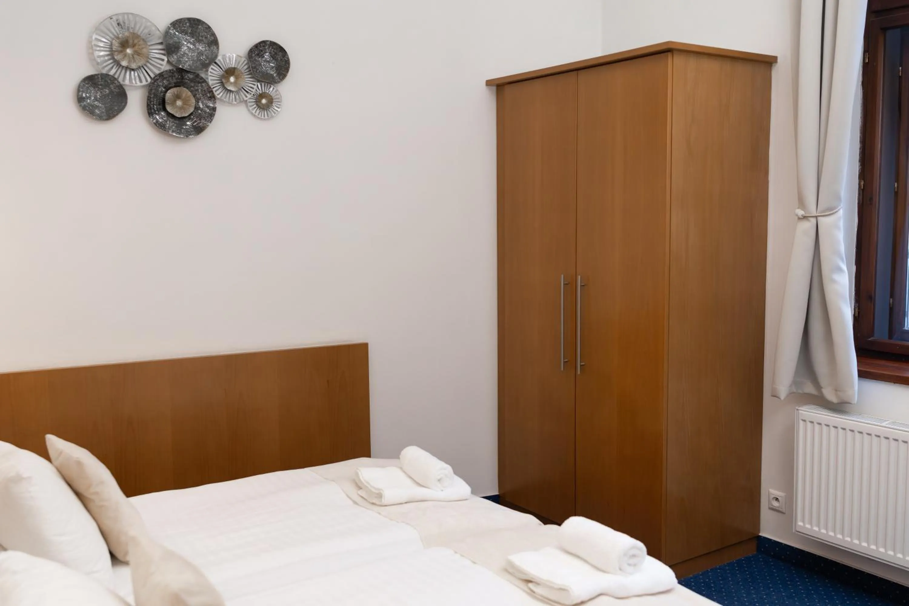 Bed in Hotel Apollon