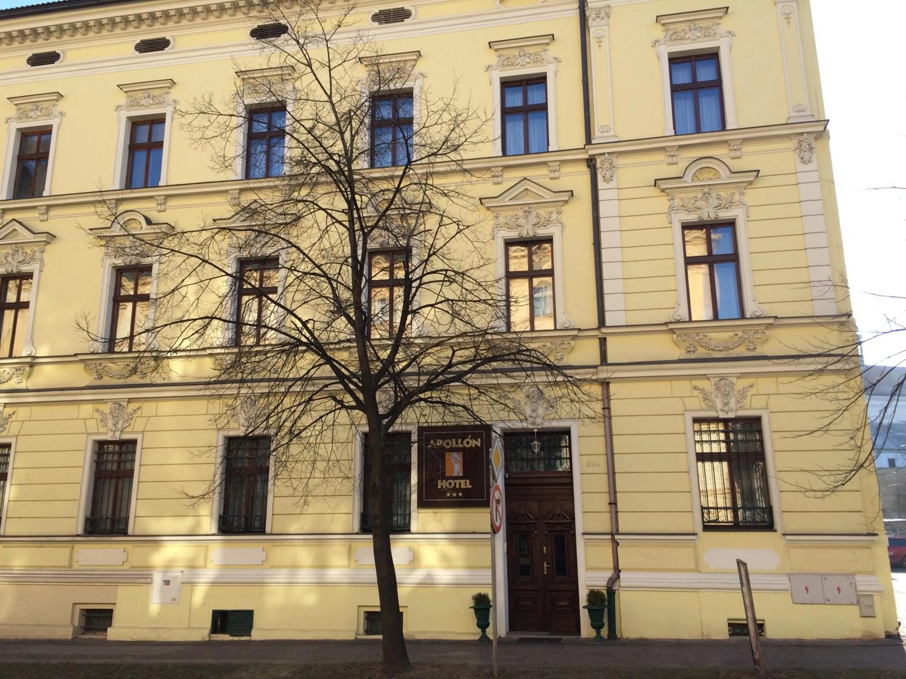 Facade/entrance in Hotel Apollon