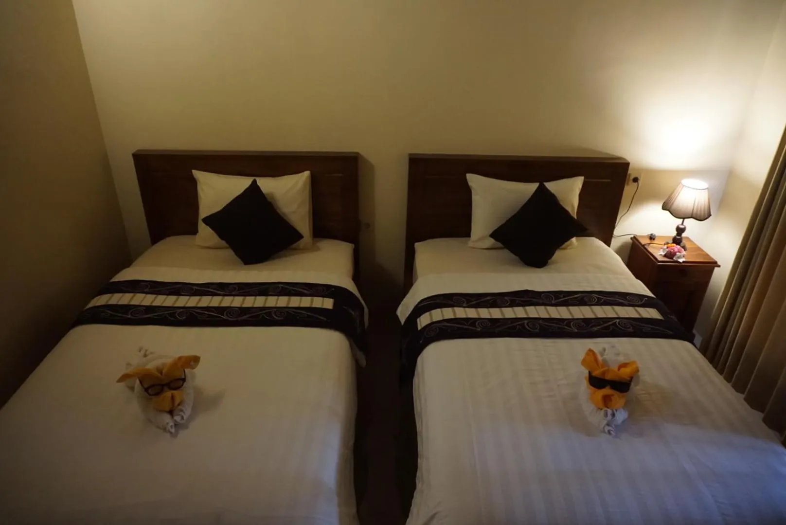 Bedroom, Bed in Kubu Artha Bungalow Nusa Penida