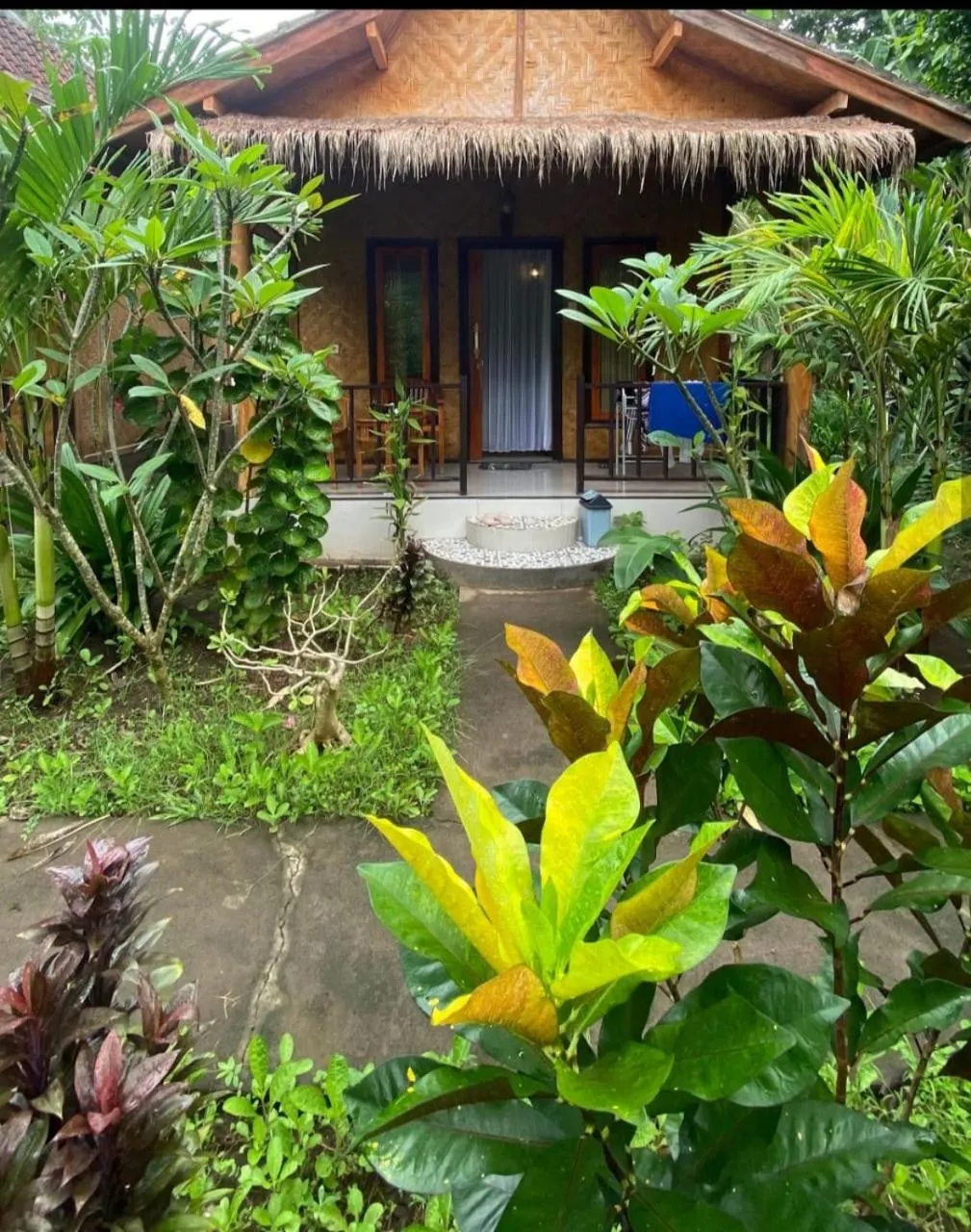 Garden view in Kubu Artha Bungalow Nusa Penida