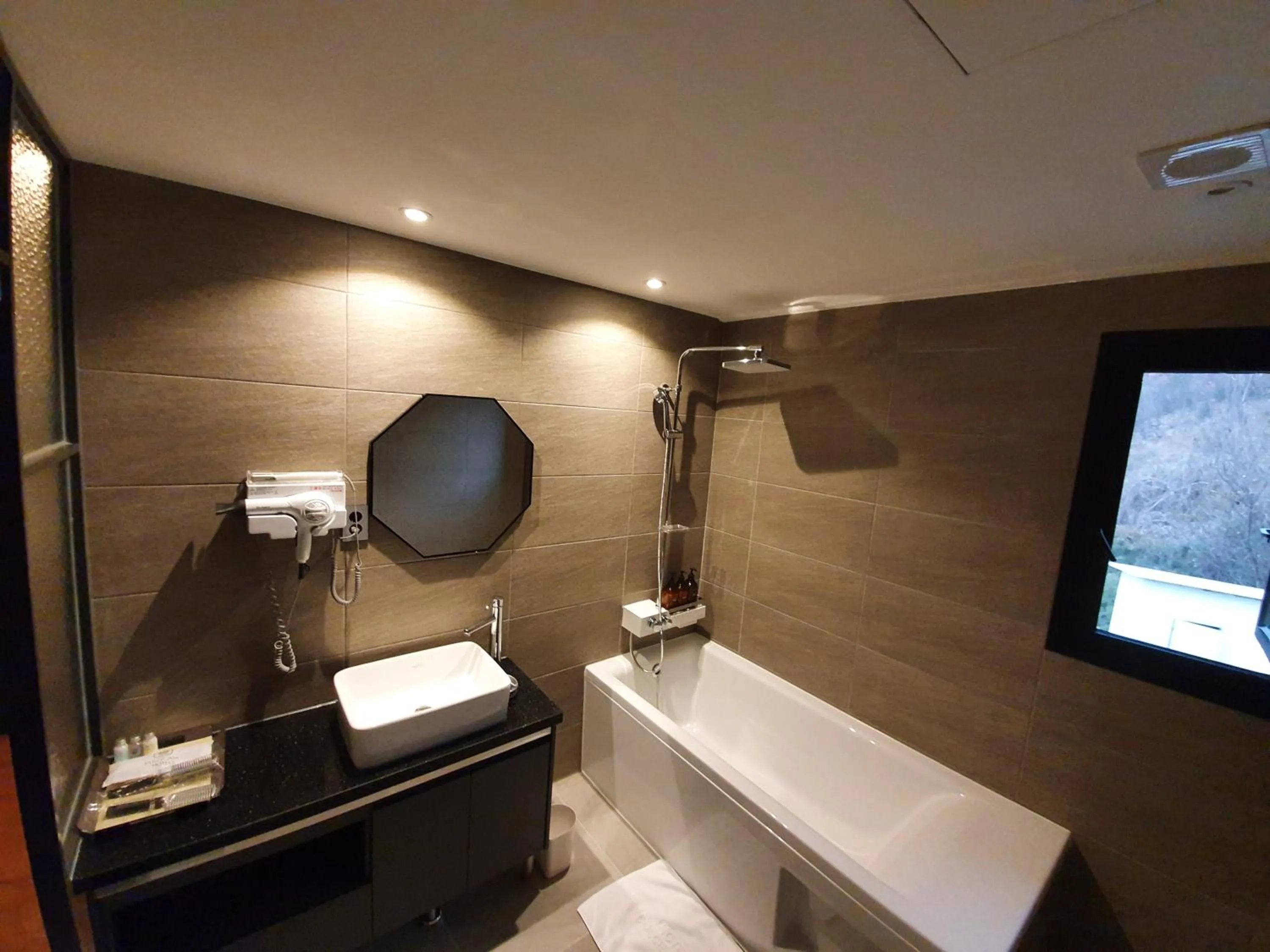 Namyangju Bukhangang dolcecasa hotel