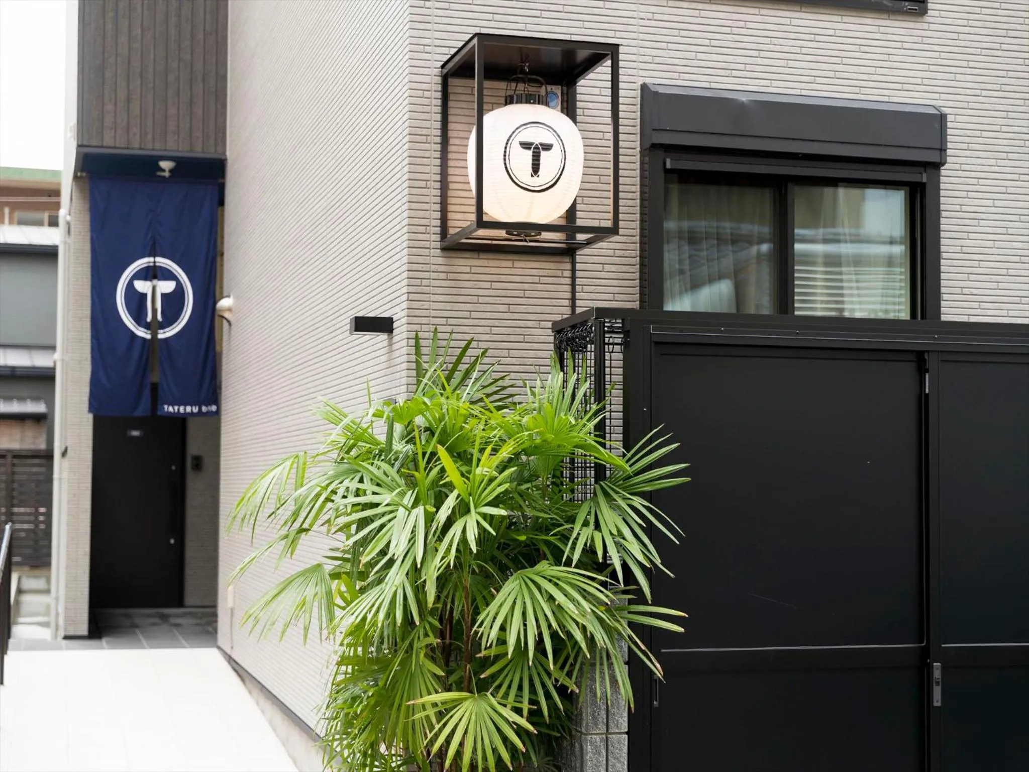 Facade/entrance in TRIP POD TSUMASHOJI