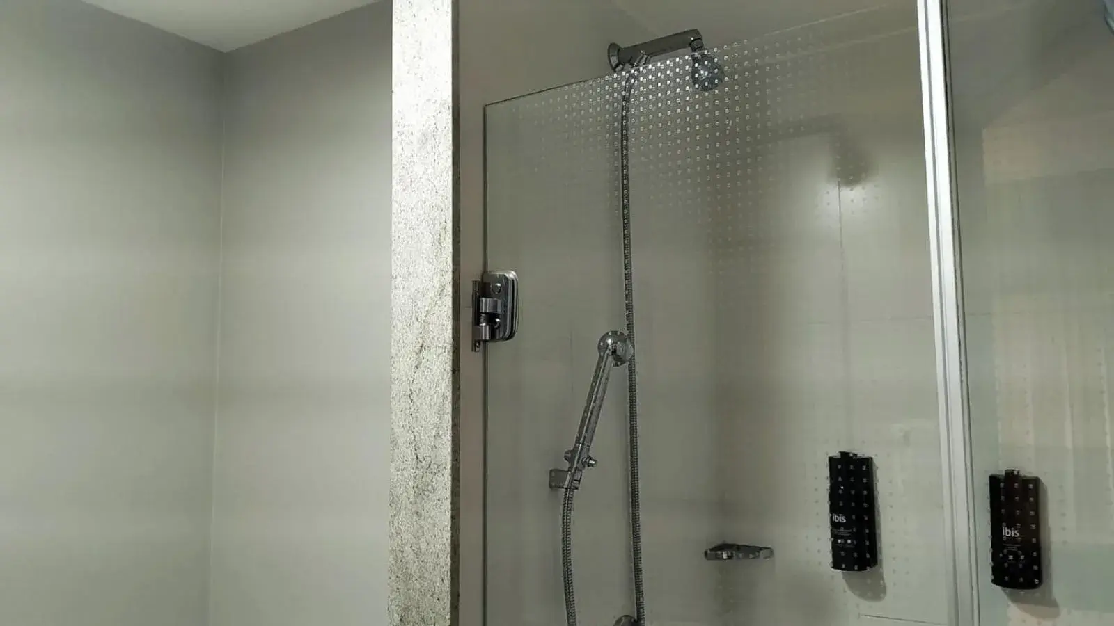 Standard Double Room (2 Adults + 1 Child) in ibis Tatui Standard Double Room (2 Adults + 1 Child) in ibis Tatui