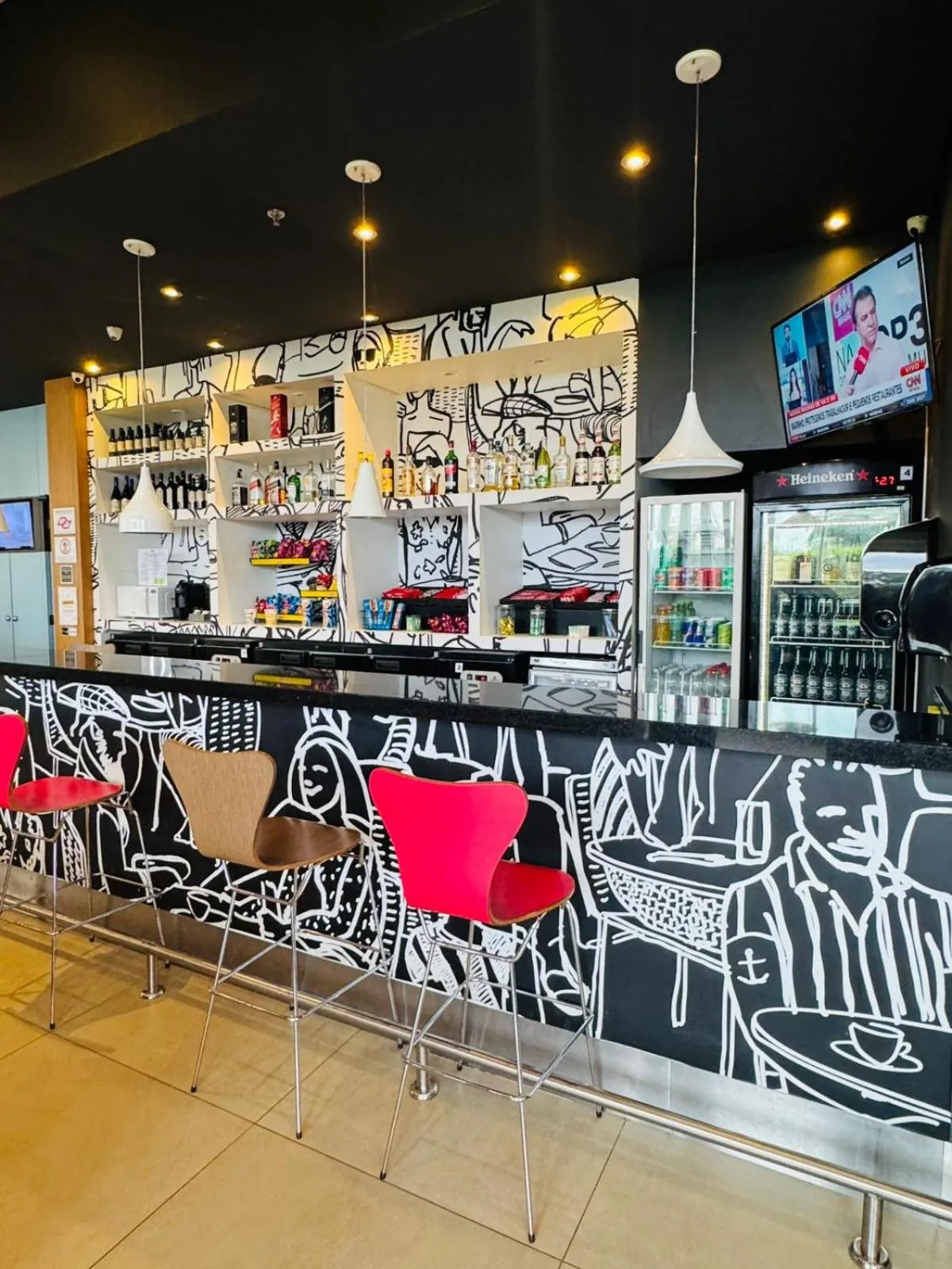 Lounge or bar in ibis Tatui