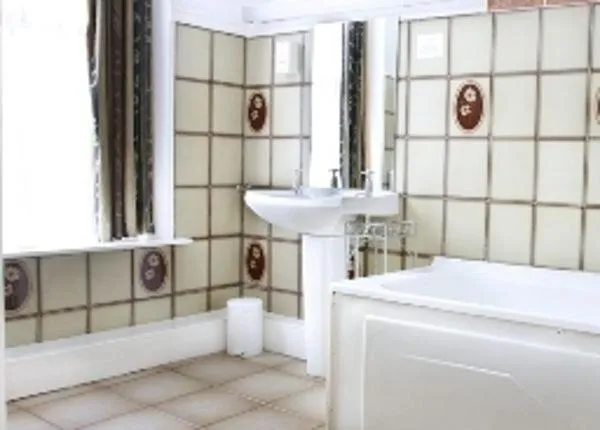 Bathroom in Ashley Hotel