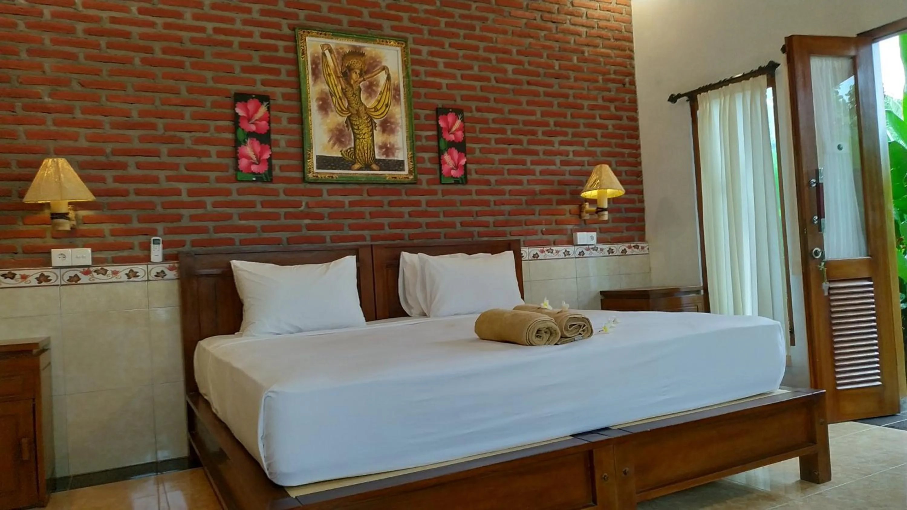 Bedroom, Bed in Eliska Sari Bungalows Sumberkima