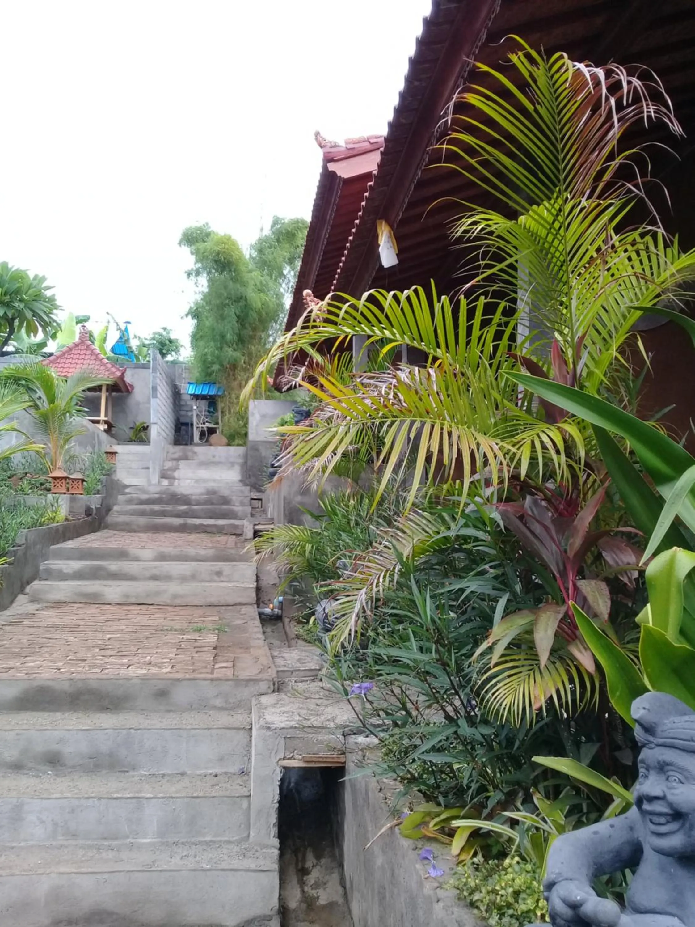 Facade/entrance in Eliska Sari Bungalows Sumberkima
