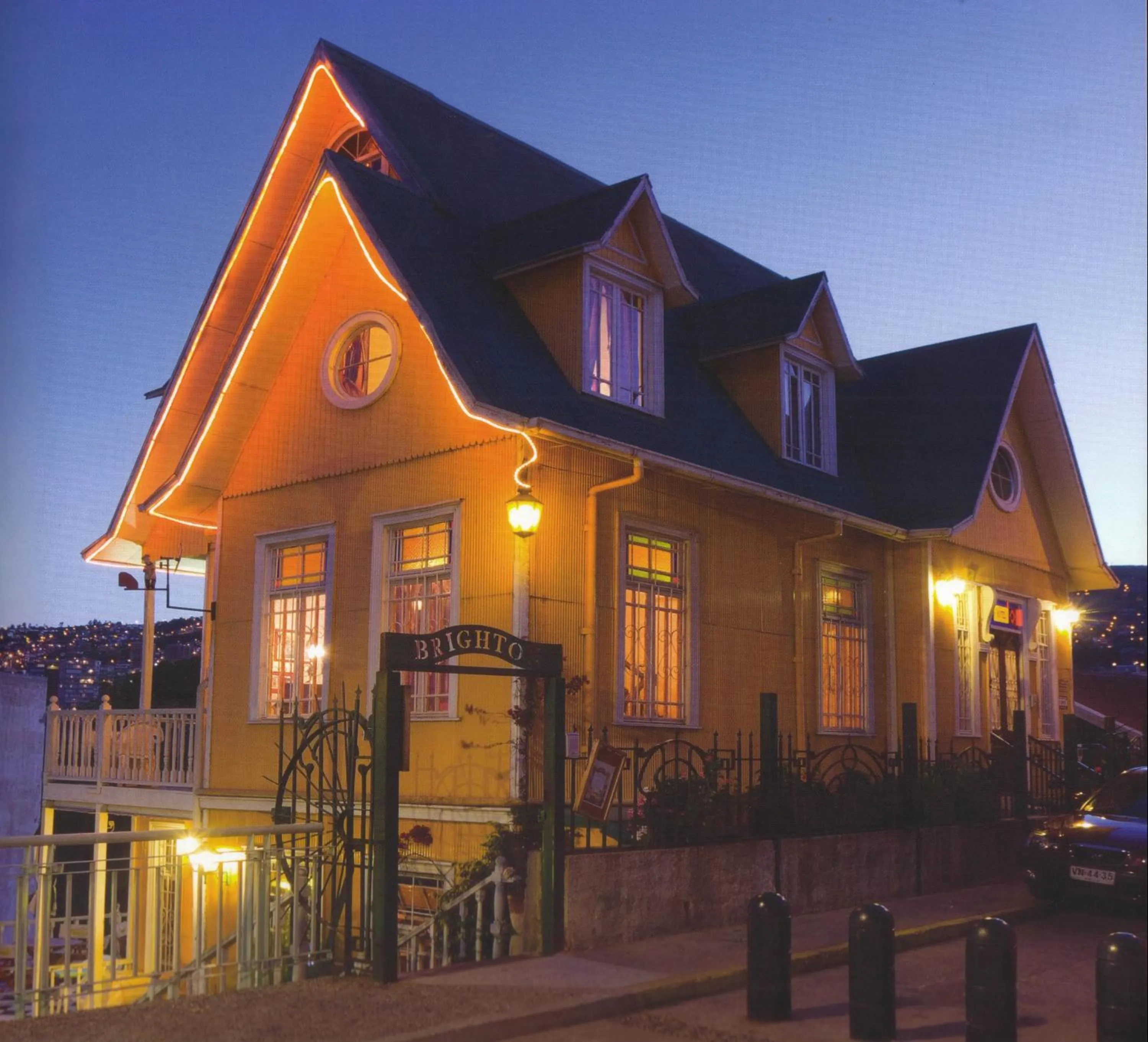 Property building in Hotel Brighton