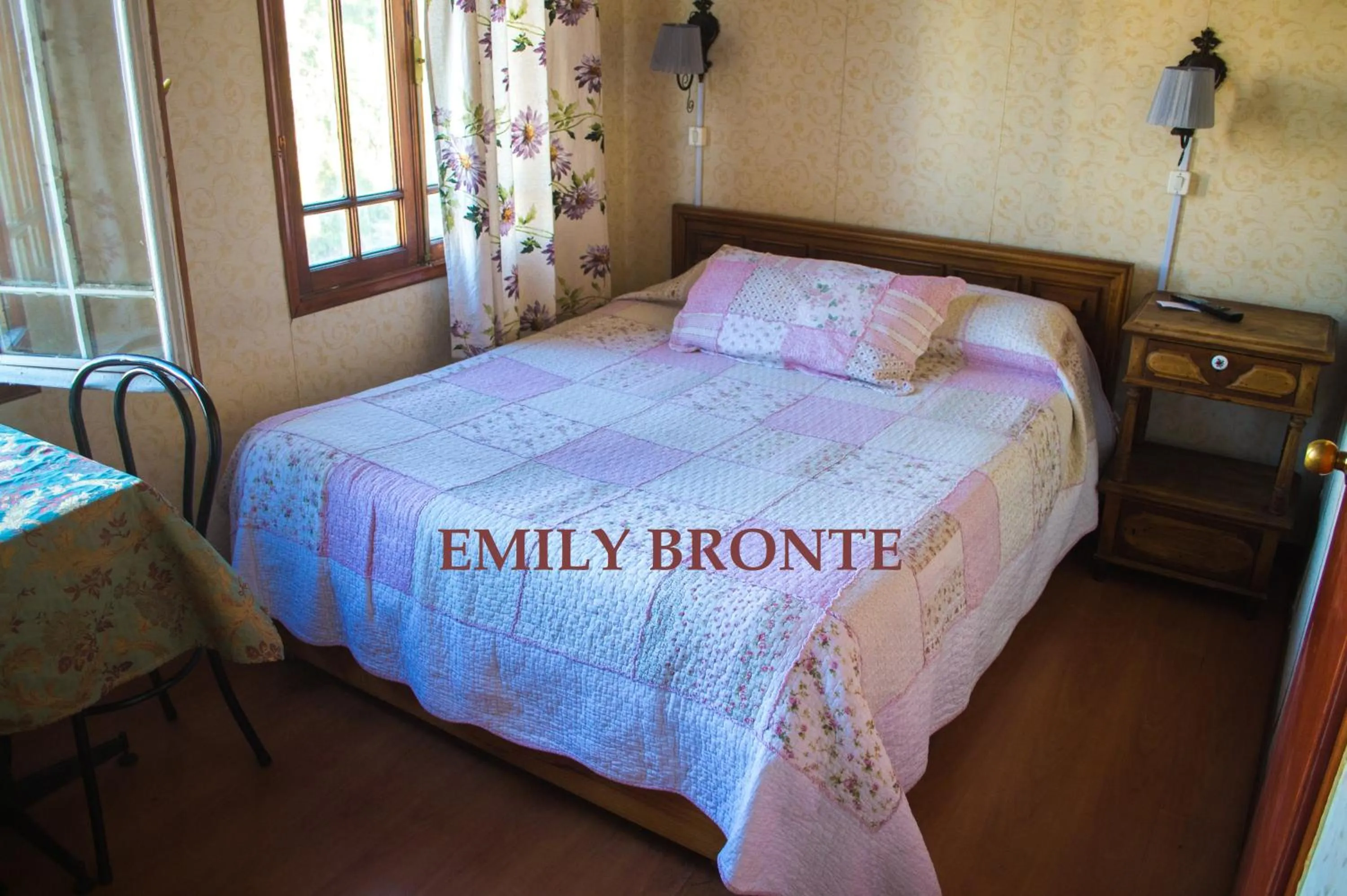 Bed in Hotel Brighton