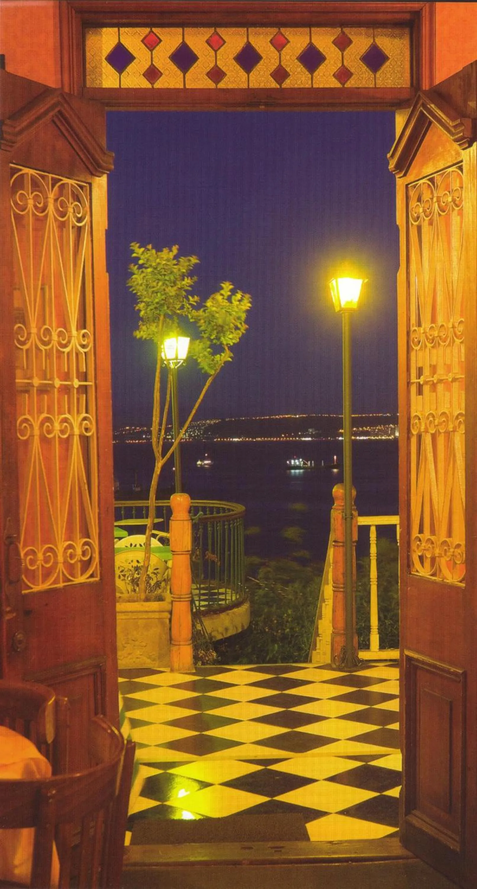 Restaurant/places to eat in Hotel Brighton