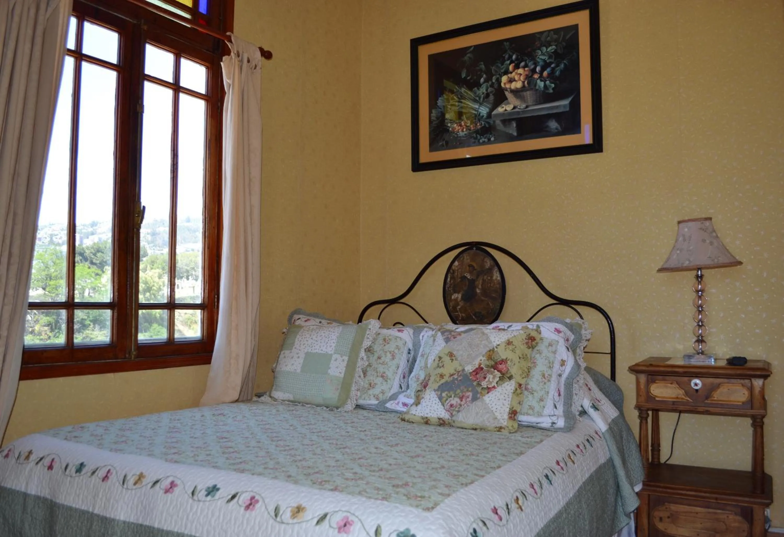 Photo of the whole room, Bed in Hotel Brighton