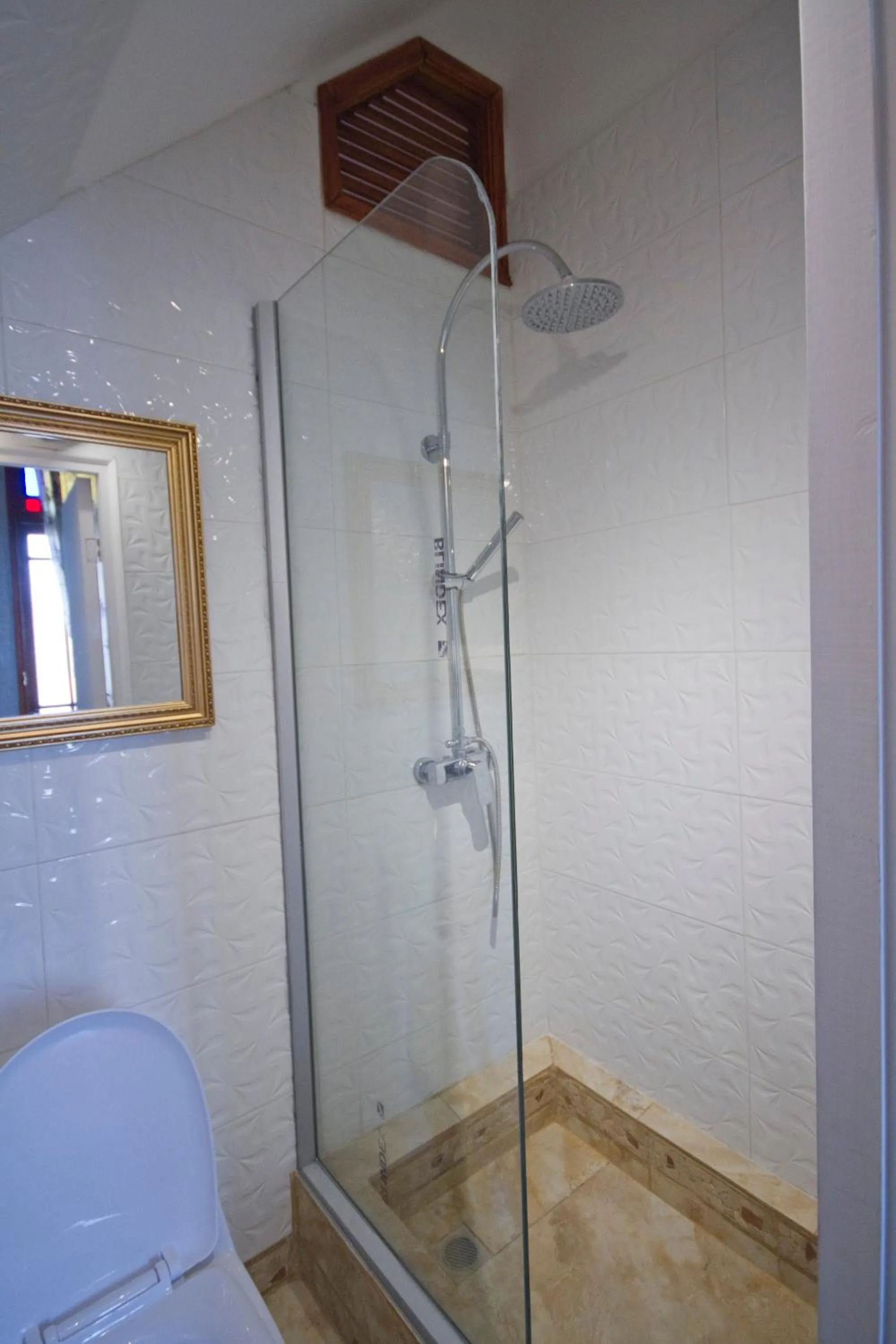 Bathroom in Hotel Brighton