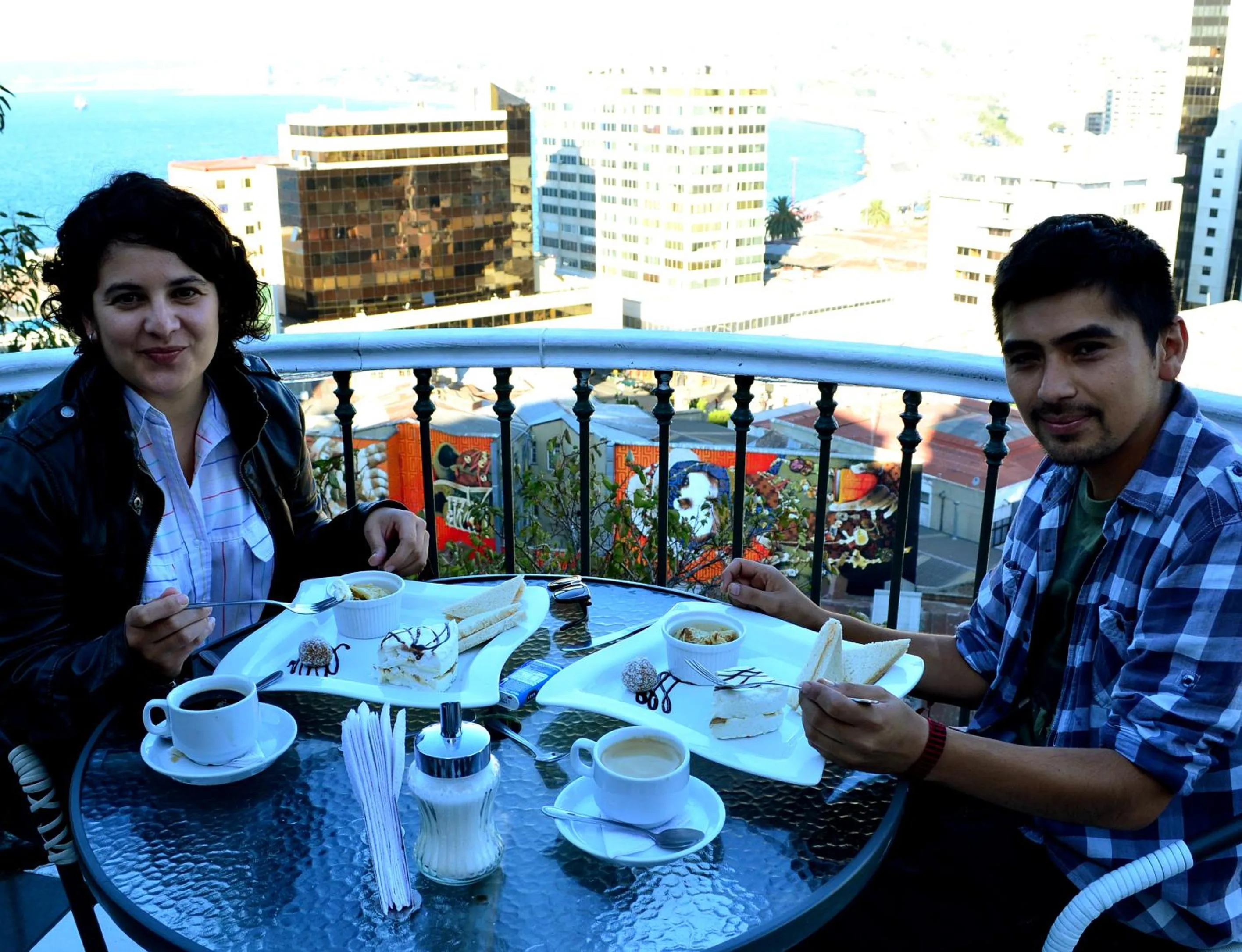 Restaurant/places to eat in Hotel Brighton