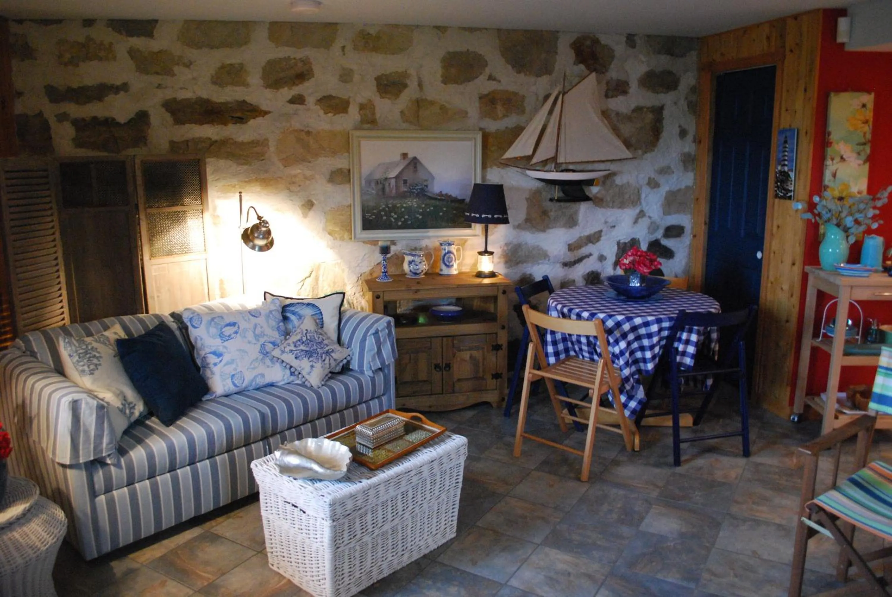 Dining area in Maison Victoria