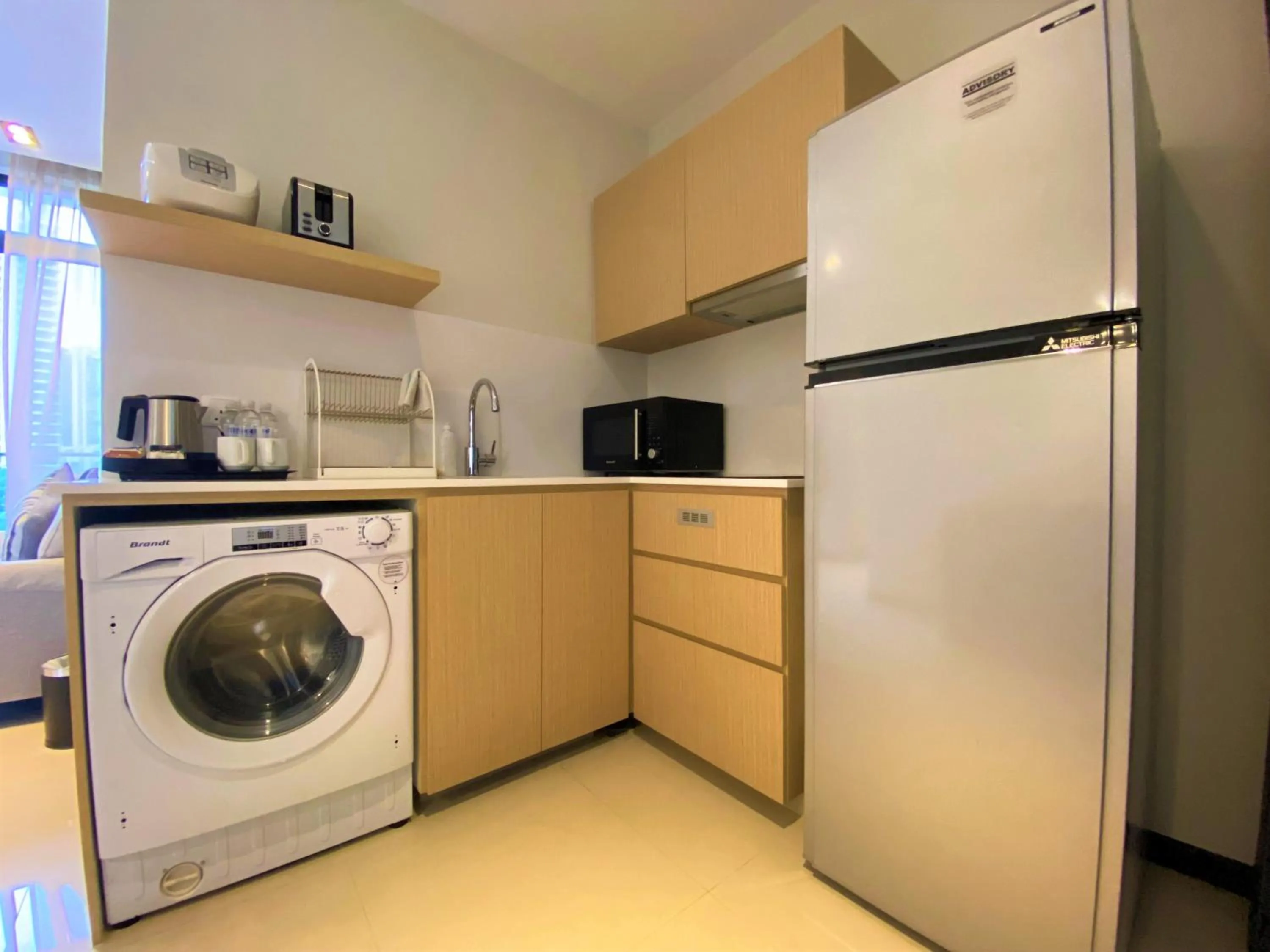Kitchen or kitchenette in Momentus Serviced Residences Novena