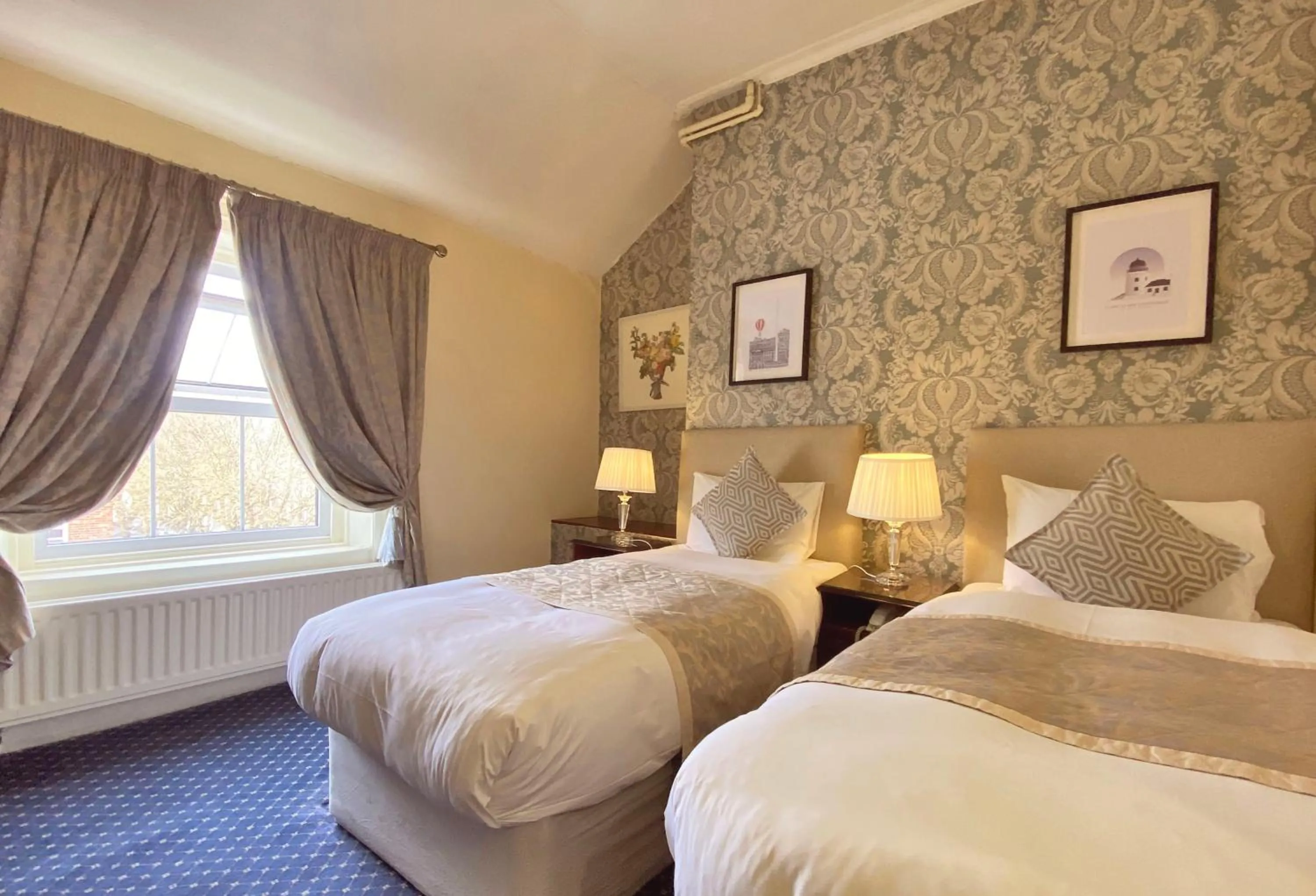 Bed in Fitzwilliam Townhouse