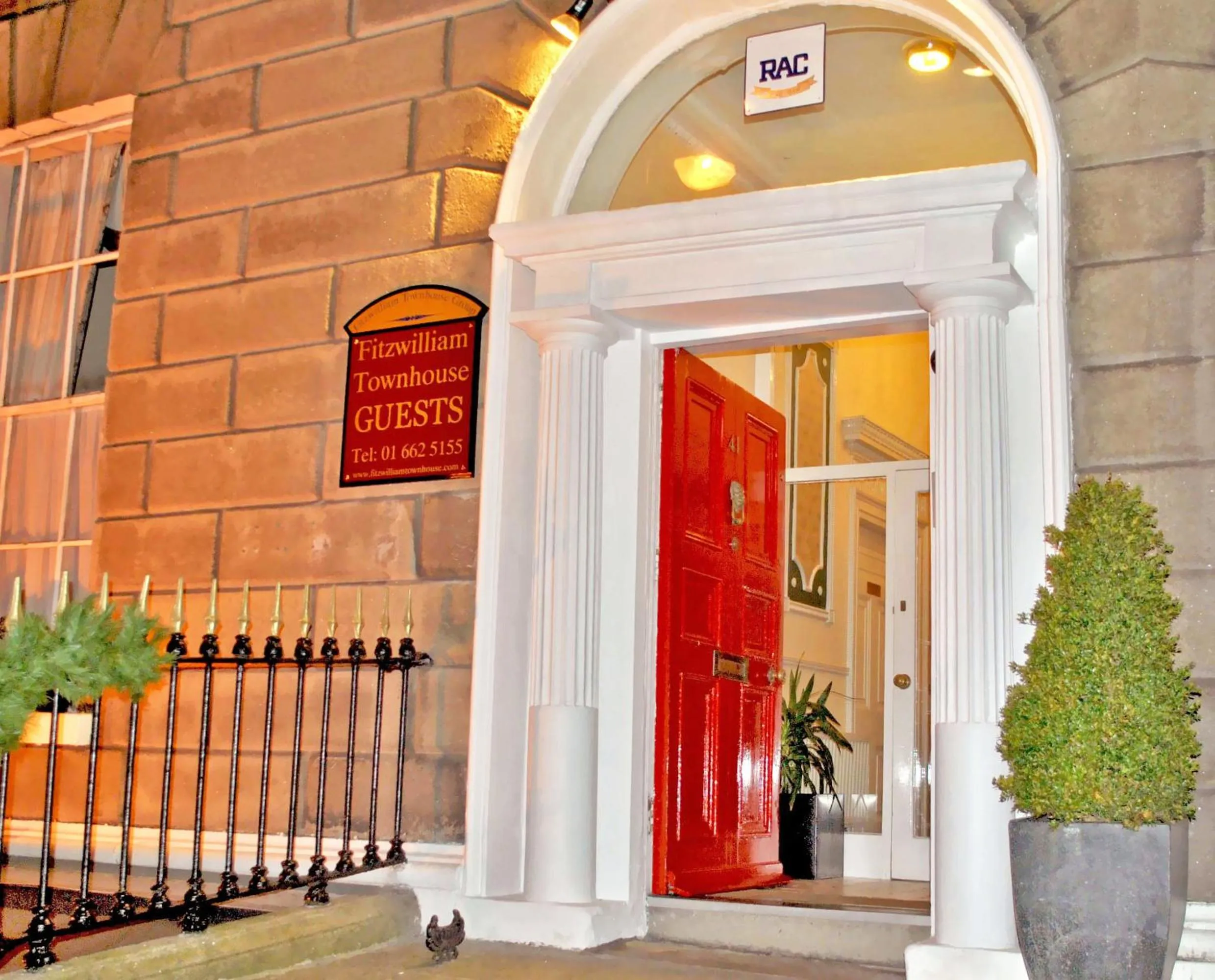 Facade/entrance in Fitzwilliam Townhouse