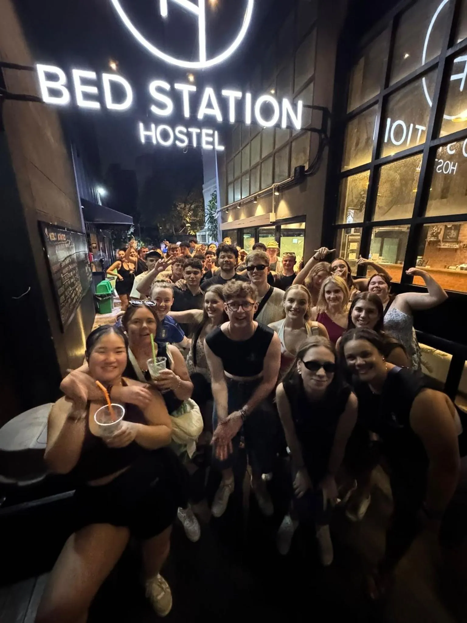 Restaurant/places to eat in BED STATION Hostel Khaosan