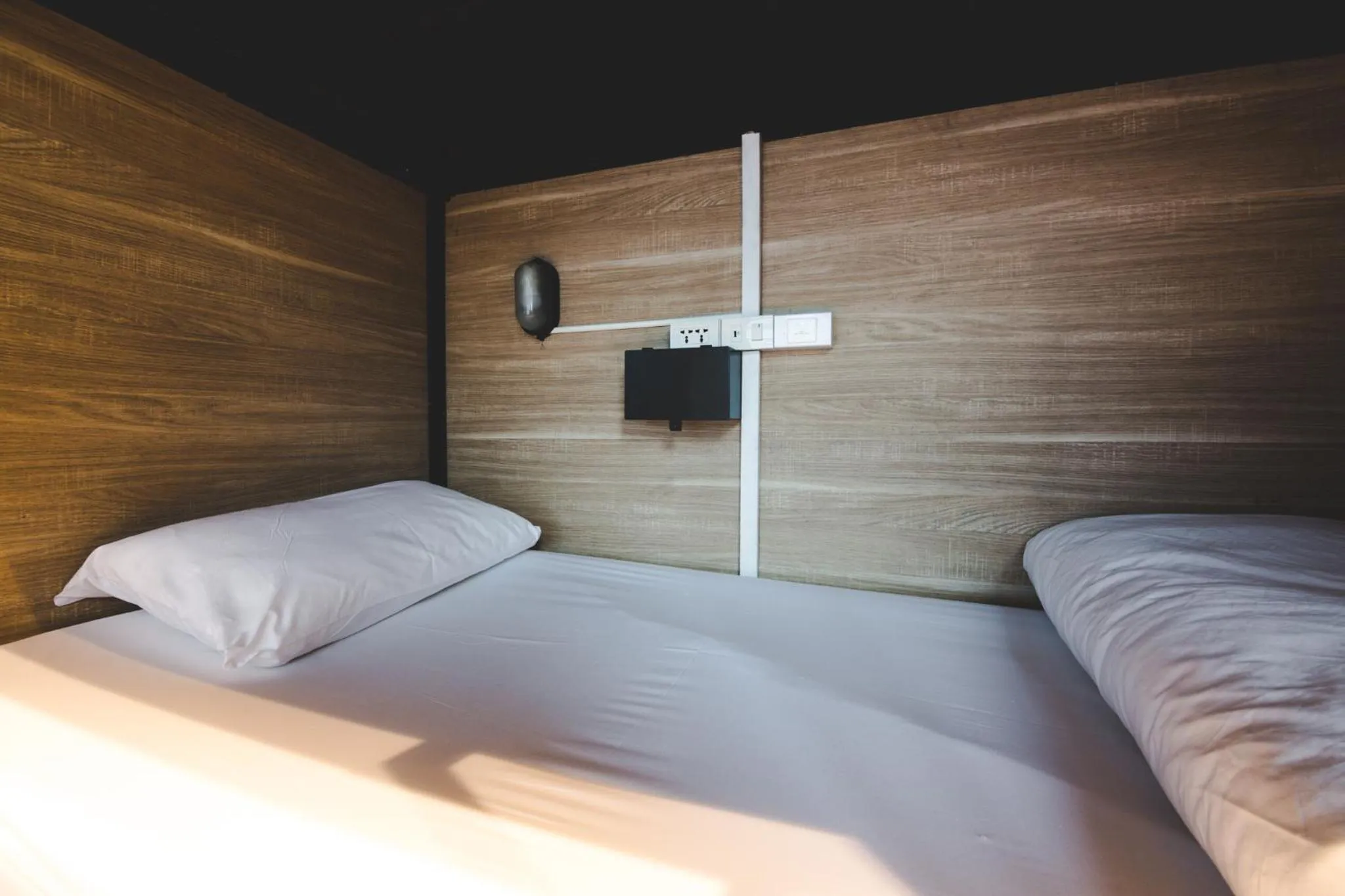 bunk bed, Bed in BED STATION Hostel Khaosan