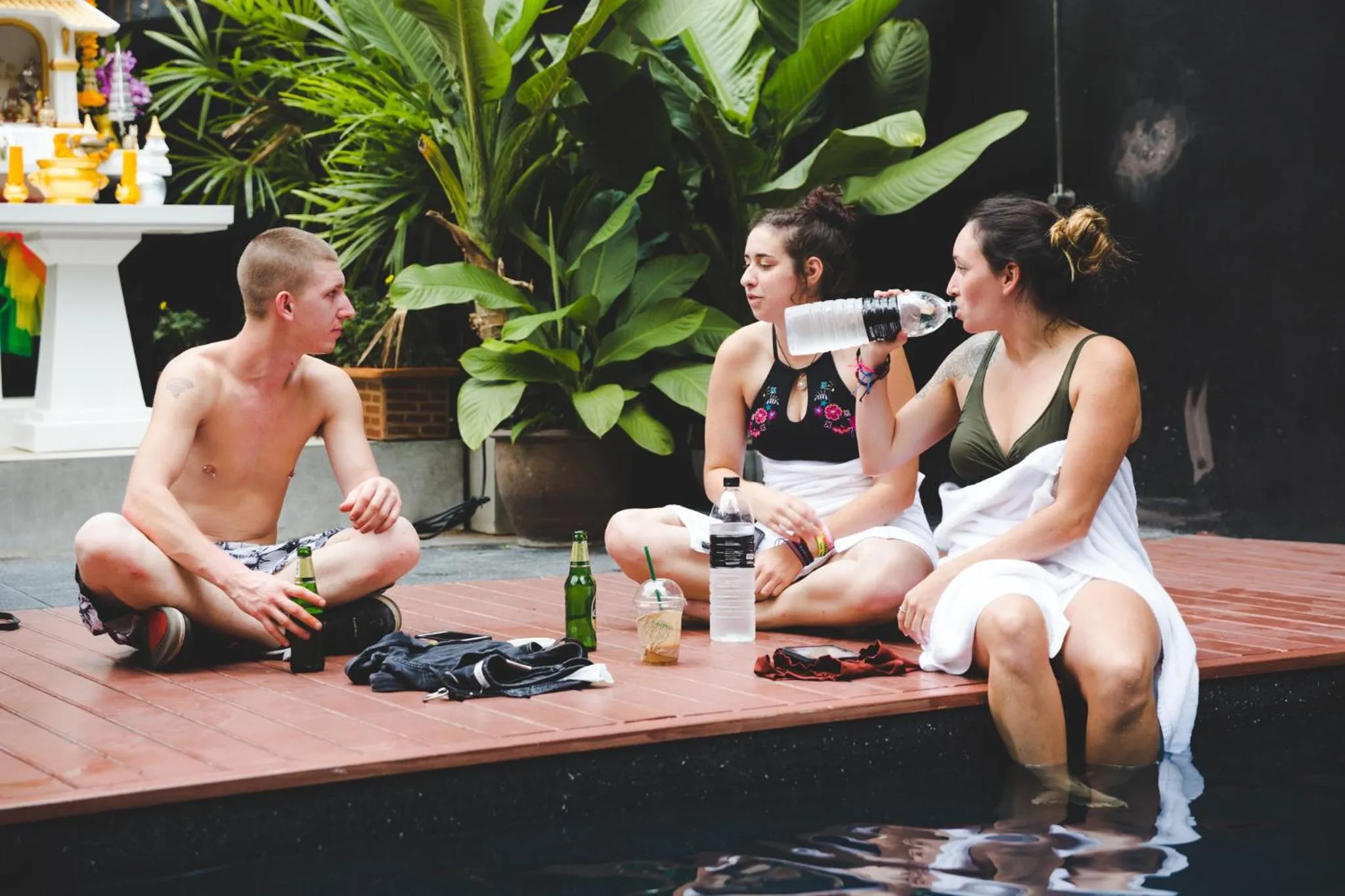 group of guests in BED STATION Hostel Khaosan