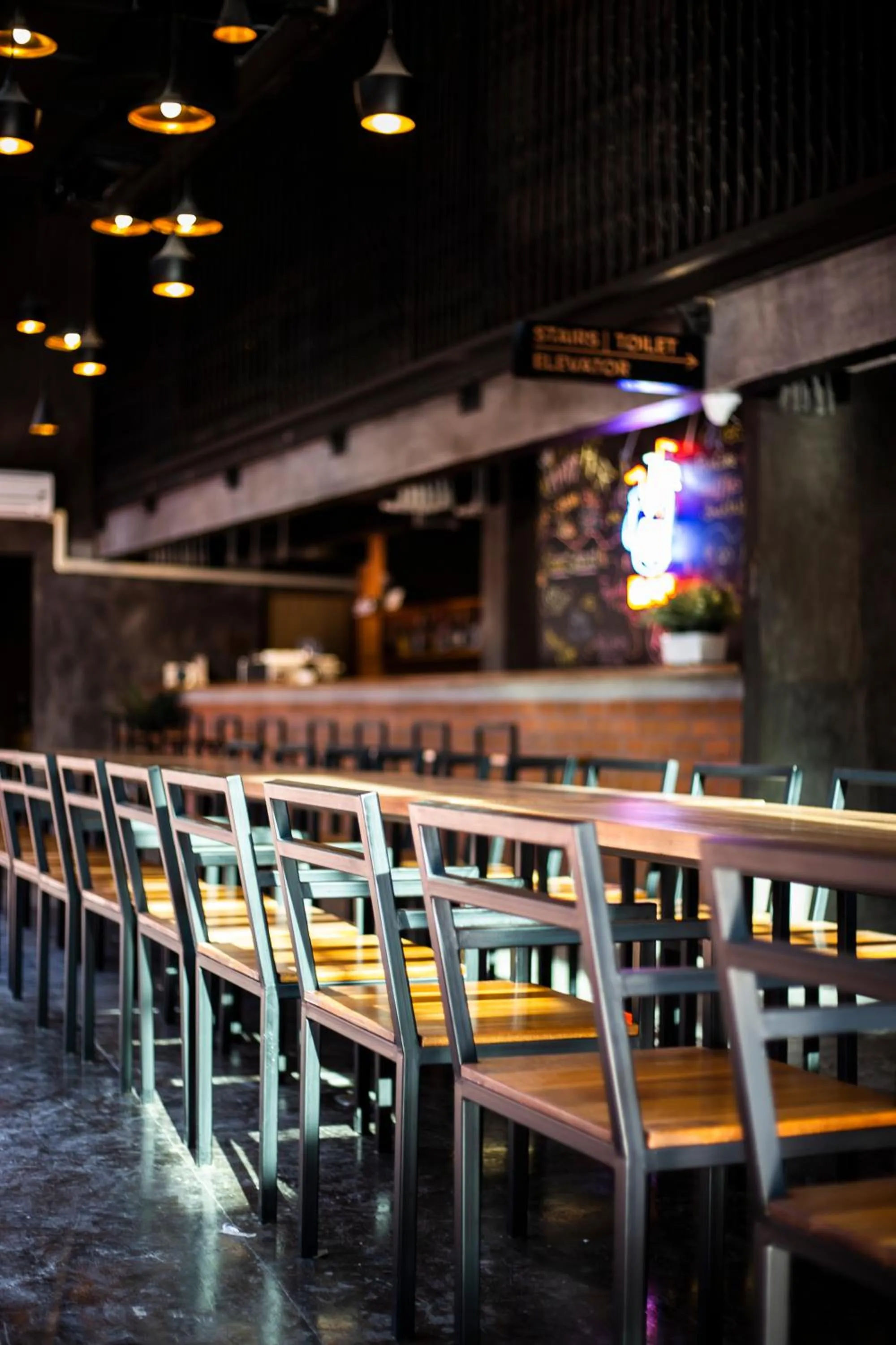 Restaurant/places to eat in BED STATION Hostel Khaosan