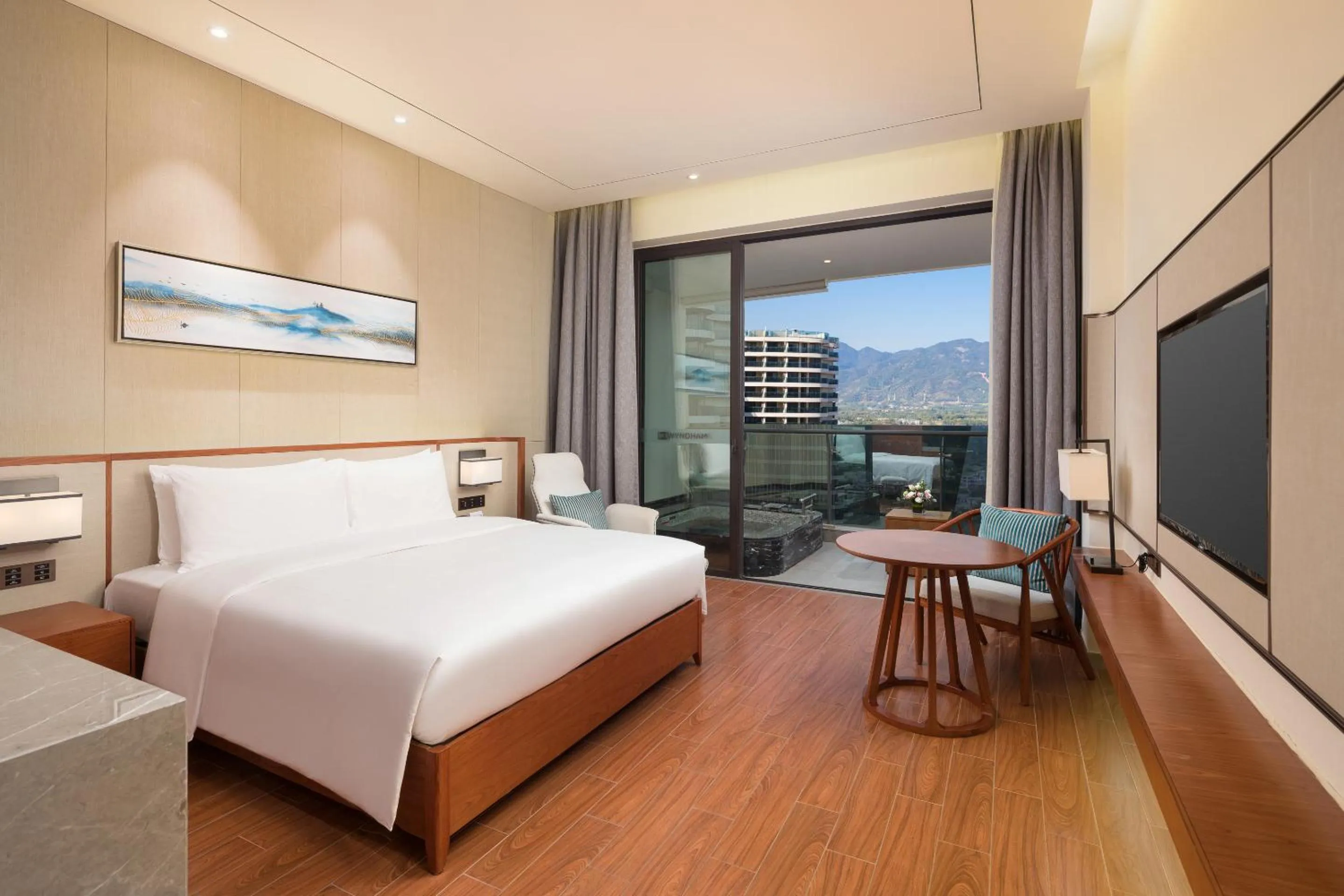 Bed in Wyndham Nankunshan