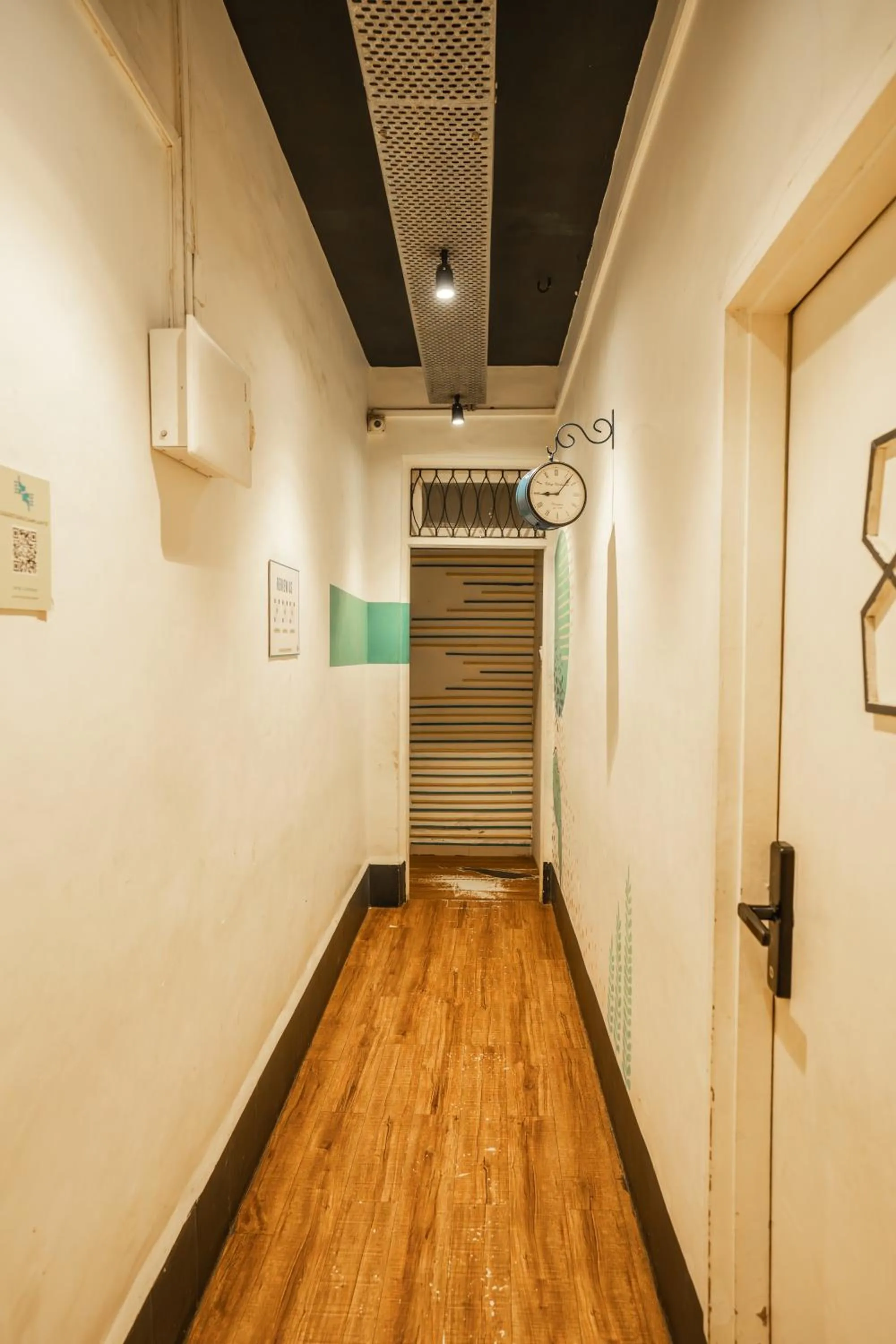 Lobby or reception in Locomo Hostel OG - Stay Work Eat