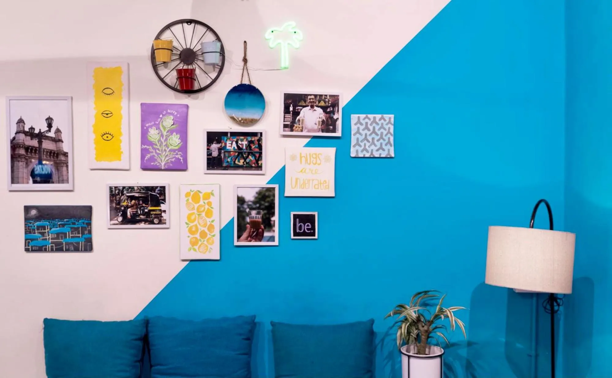 Lobby or reception in Locomo Hostel OG - Stay Work Eat