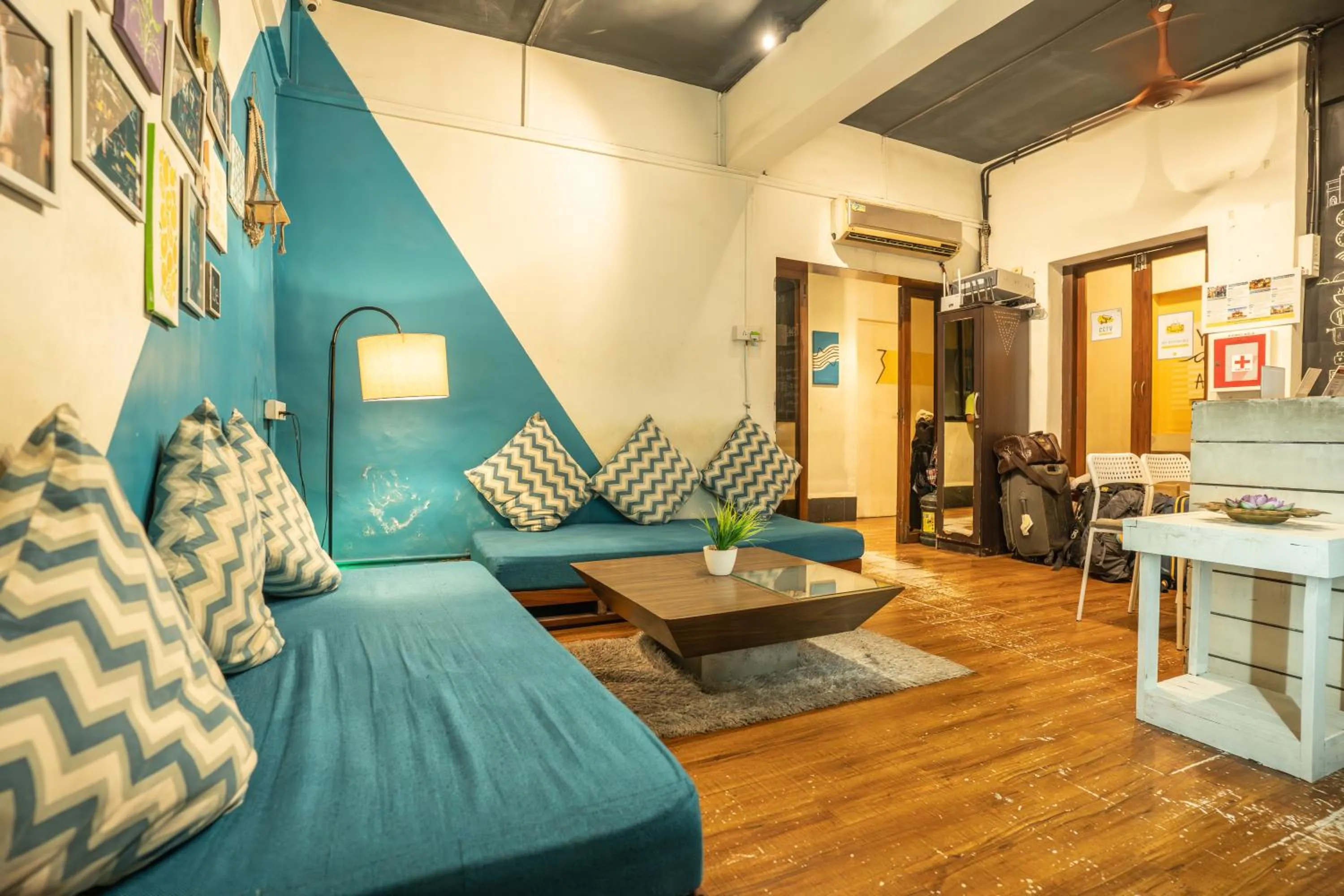 Lobby or reception in Locomo Hostel OG - Stay Work Eat