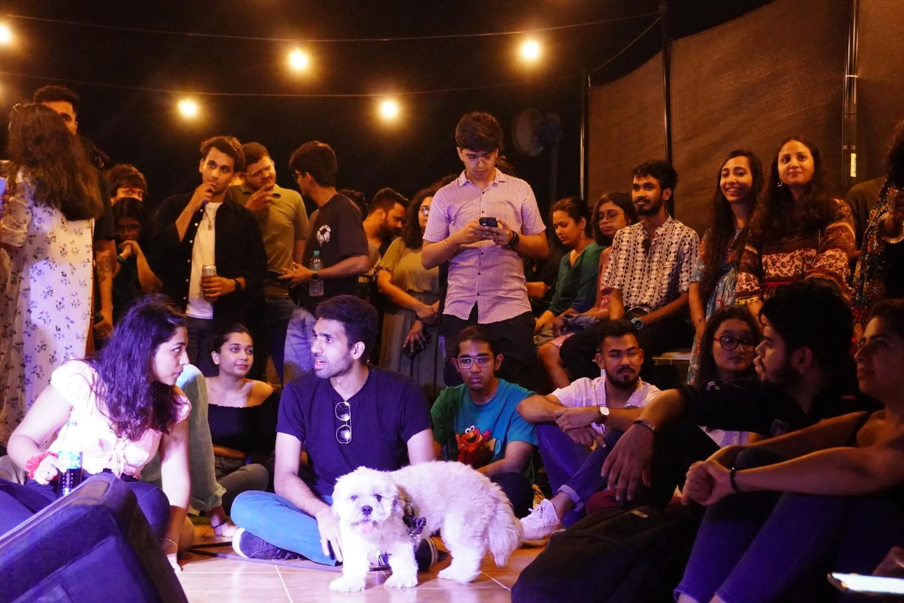 Evening entertainment in Locomo Hostel OG - Stay Work Eat