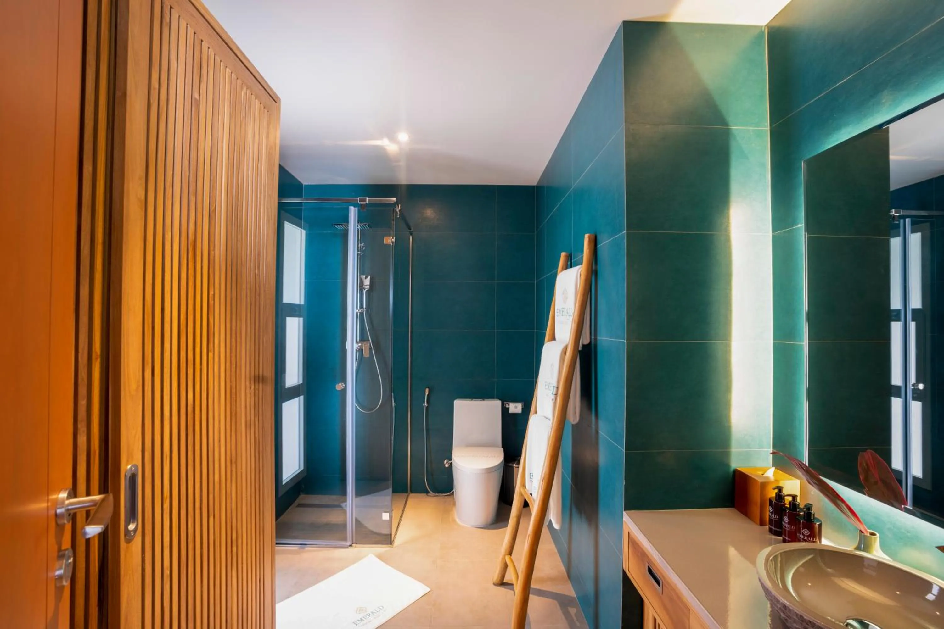 Bathroom in Emerald Faarufushi Resort & Spa - Deluxe All Inclusive