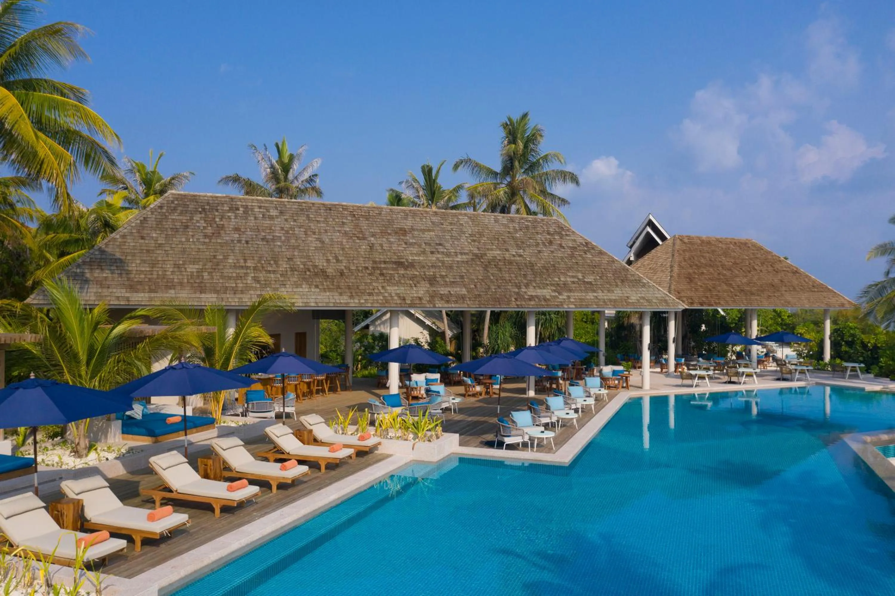 Day in Emerald Faarufushi Resort & Spa - Deluxe All Inclusive