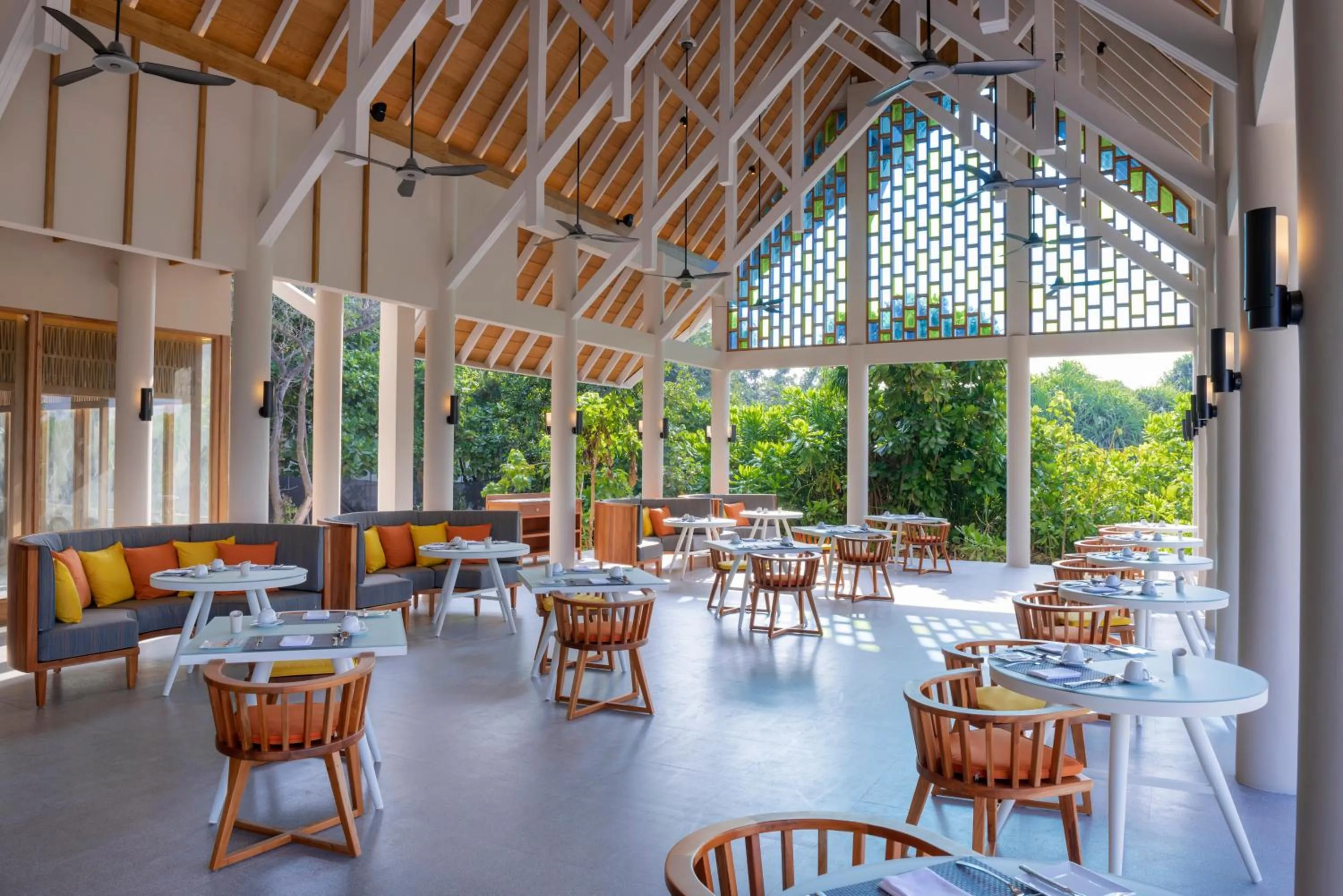 Restaurant/places to eat in Emerald Faarufushi Resort & Spa - Deluxe All Inclusive