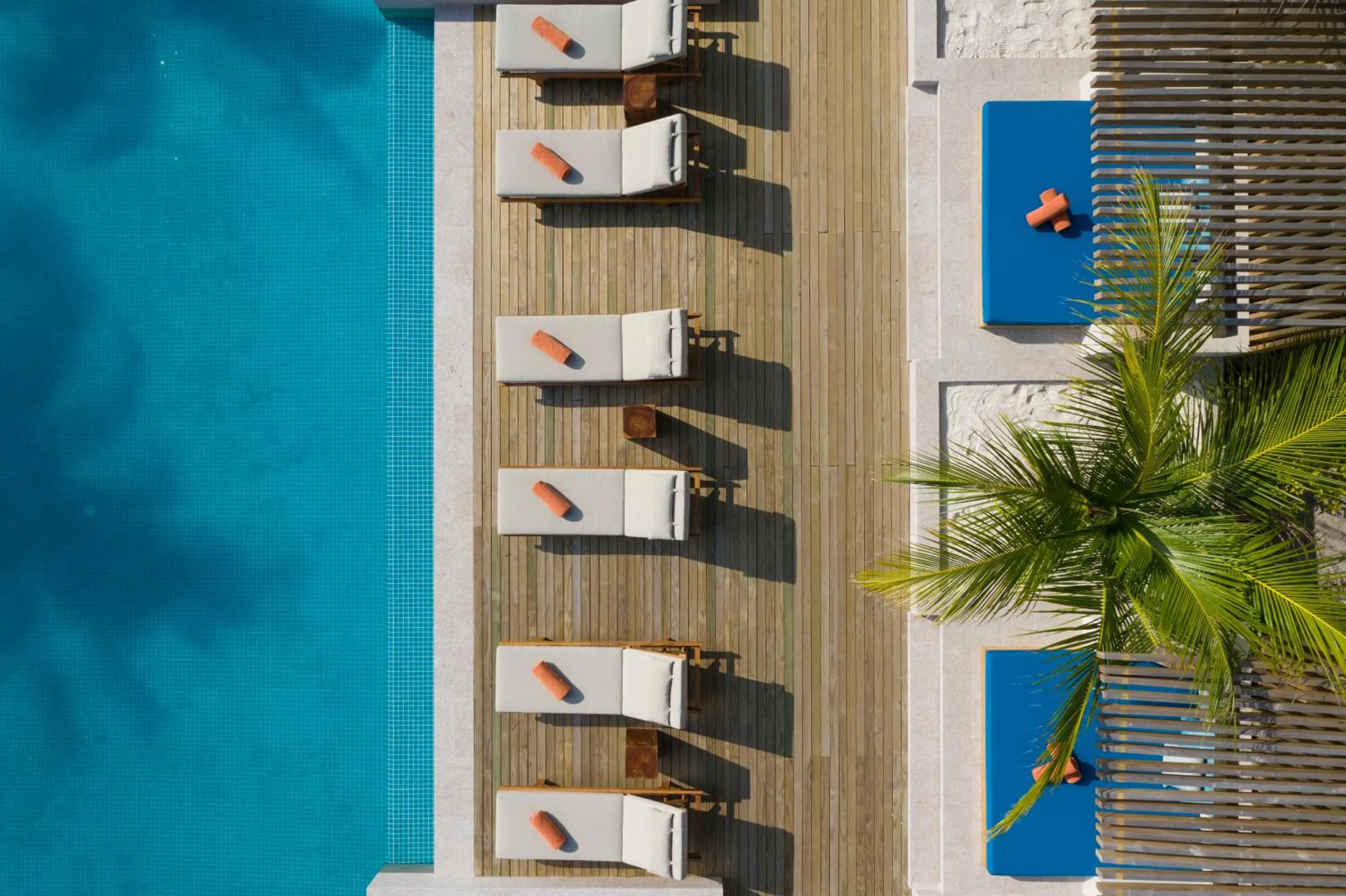 Day in Emerald Faarufushi Resort & Spa - Deluxe All Inclusive