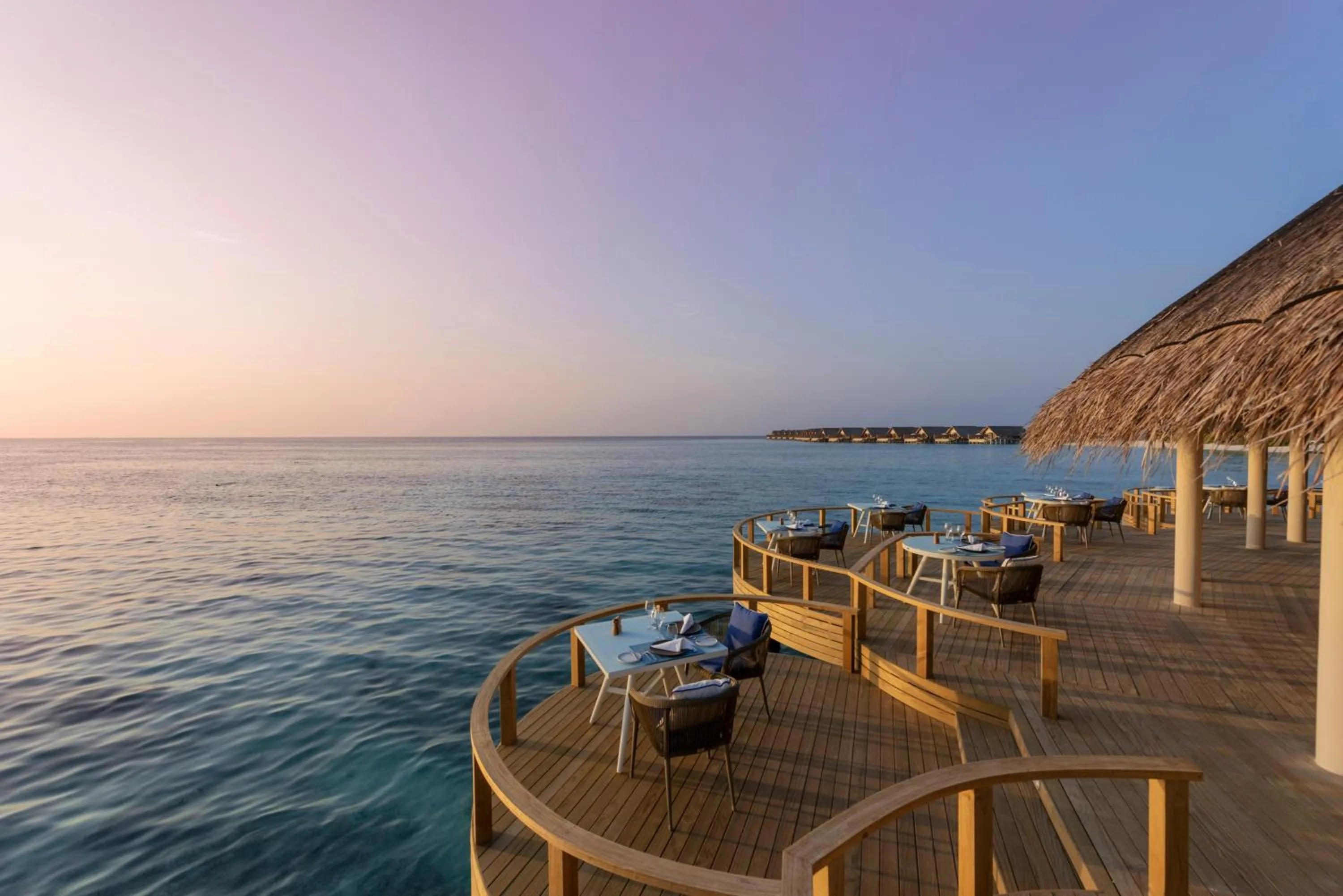 Restaurant/places to eat in Emerald Faarufushi Resort & Spa - Deluxe All Inclusive