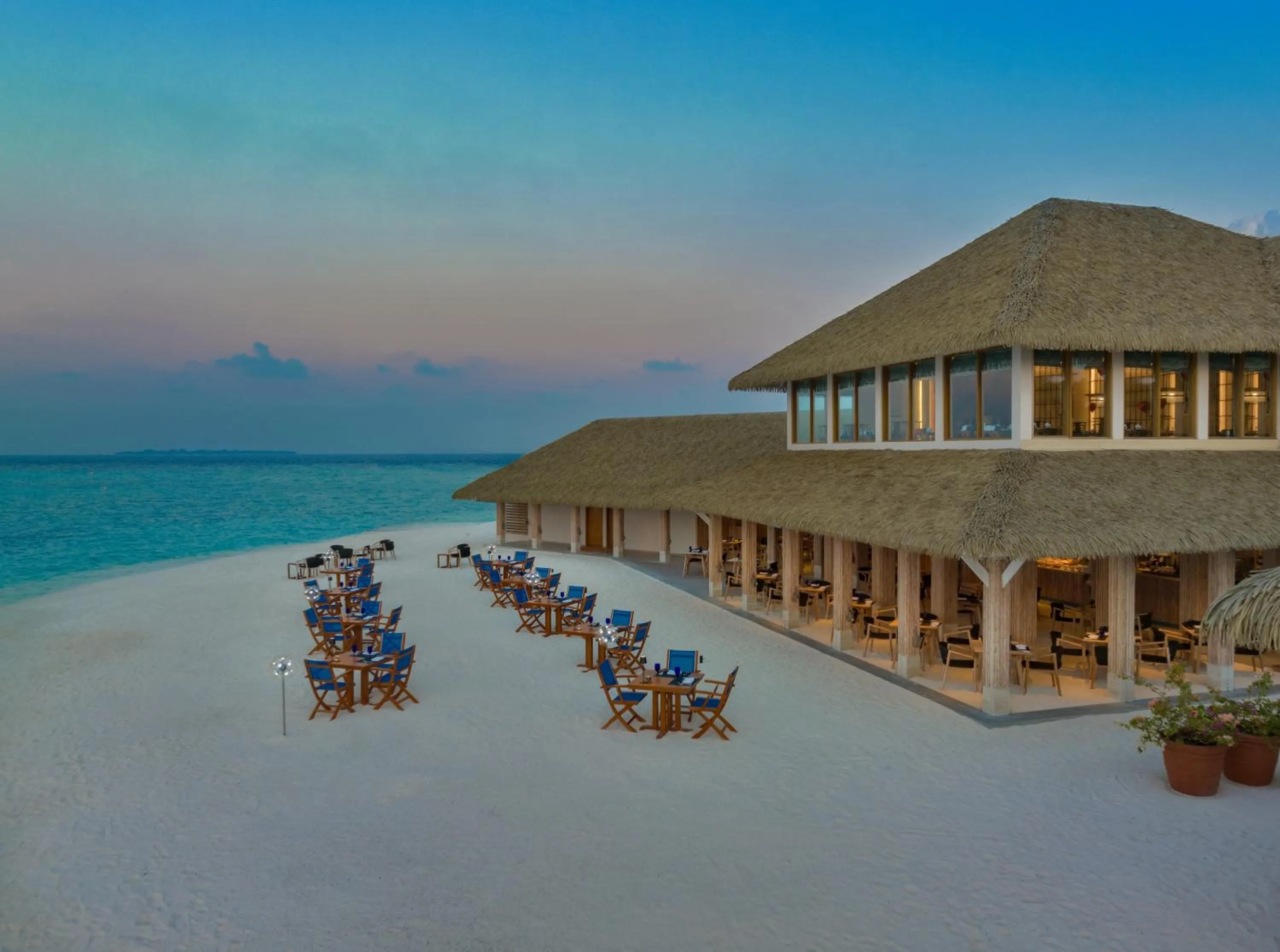 Restaurant/places to eat in Emerald Faarufushi Resort & Spa - Deluxe All Inclusive