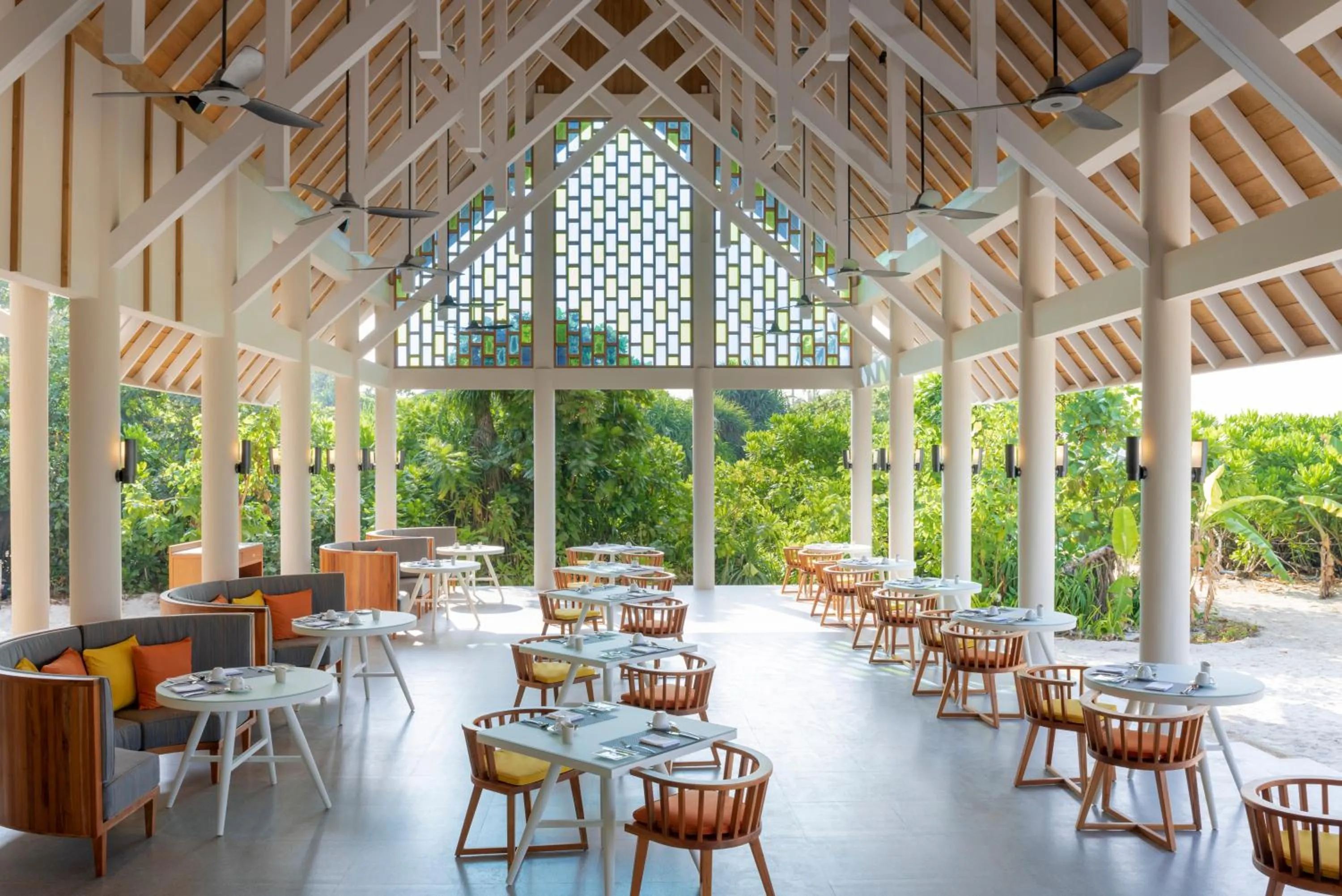 Restaurant/places to eat in Emerald Faarufushi Resort & Spa - Deluxe All Inclusive