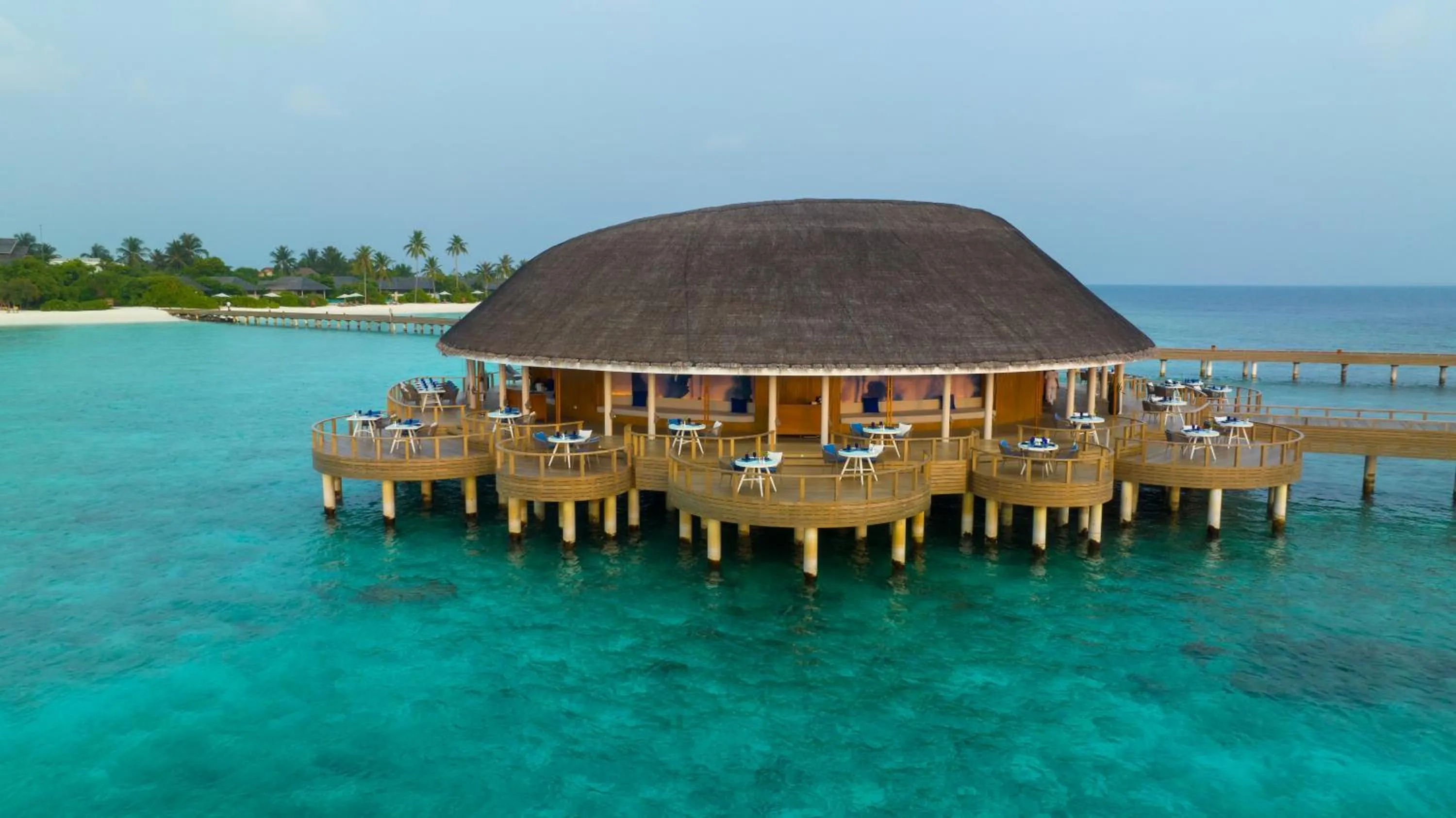 Restaurant/places to eat in Emerald Faarufushi Resort & Spa - Deluxe All Inclusive
