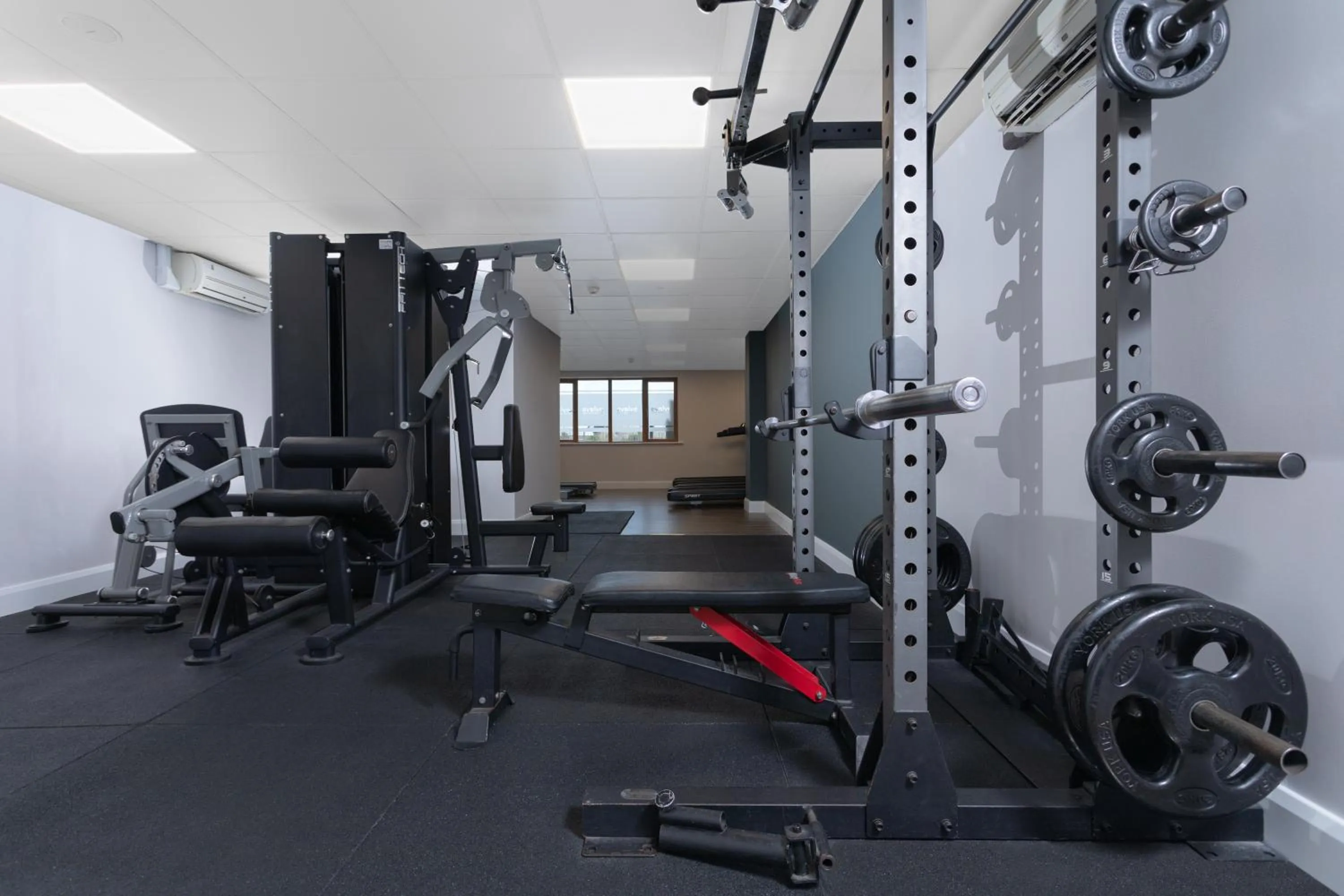 Fitness centre/facilities in McWilliam Park Hotel