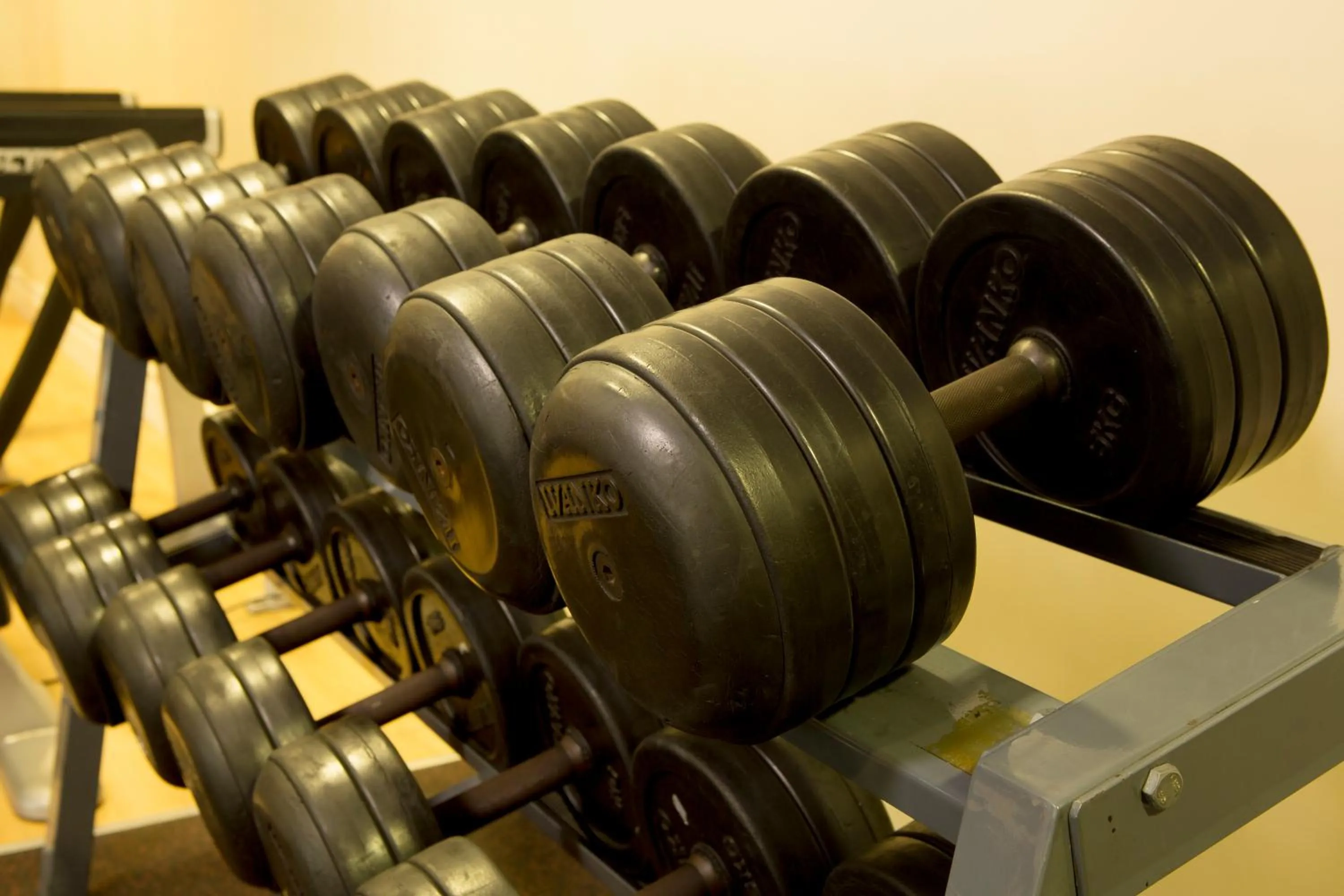 Fitness centre/facilities in McWilliam Park Hotel