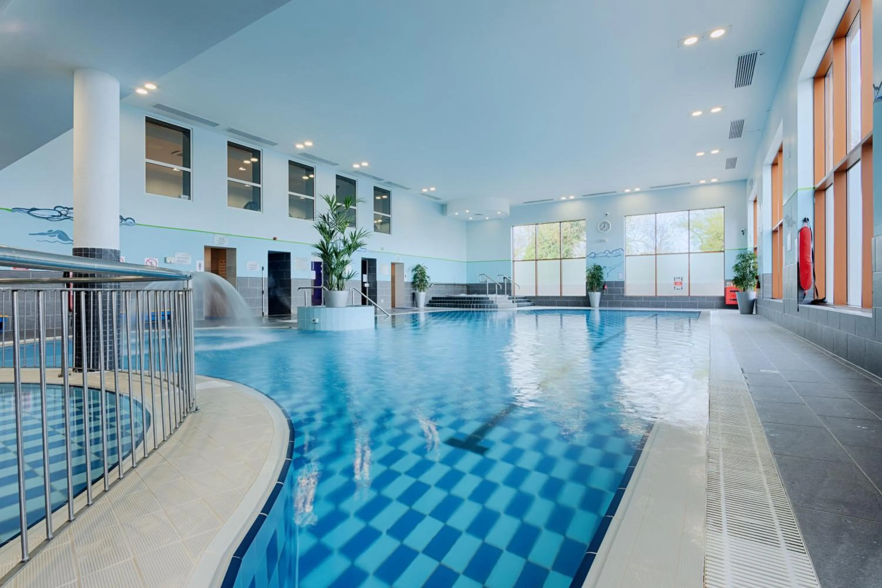 Swimming pool in McWilliam Park Hotel