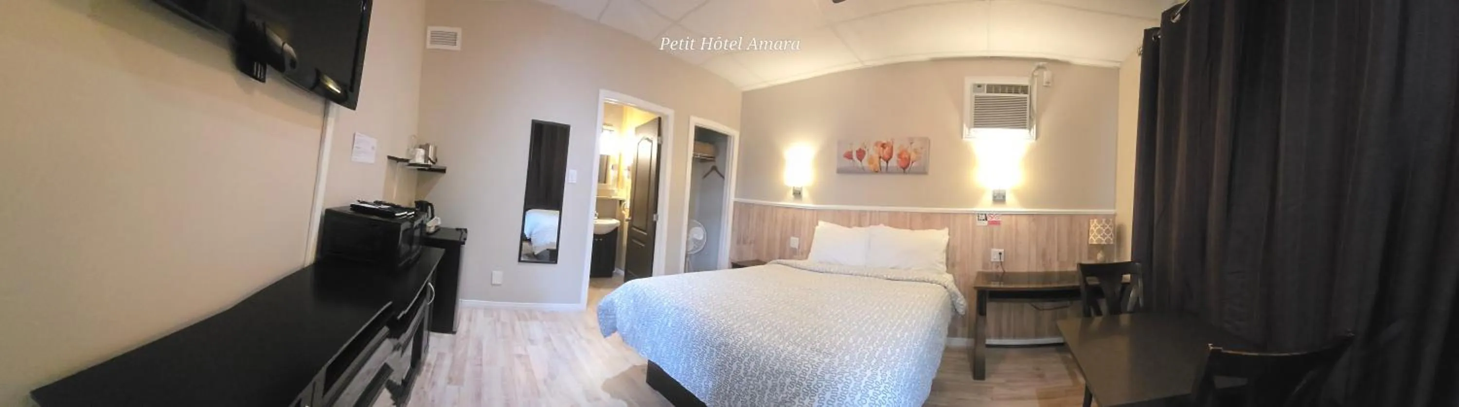 Bed in Petit Hôtel Amara