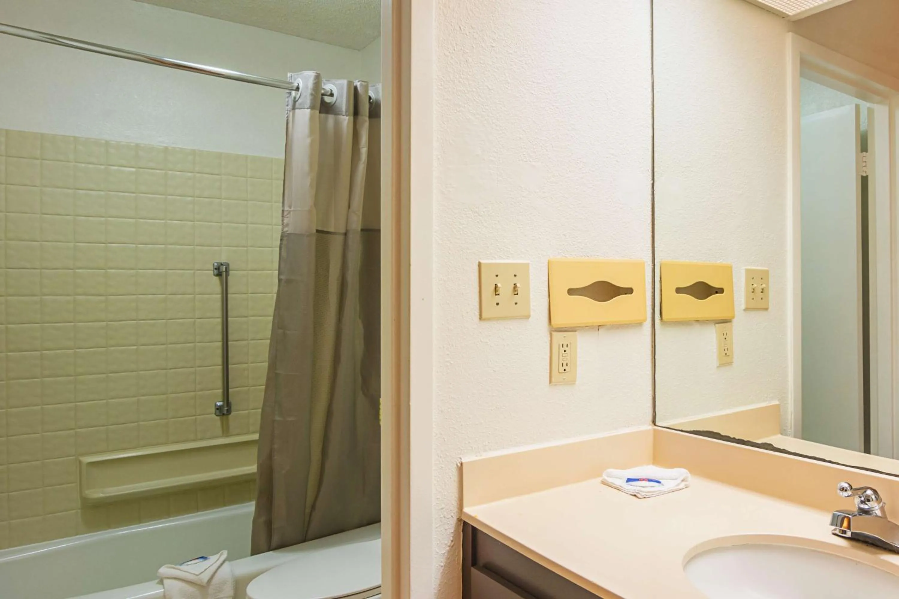 Bathroom in Motel 6-Newnan, GA