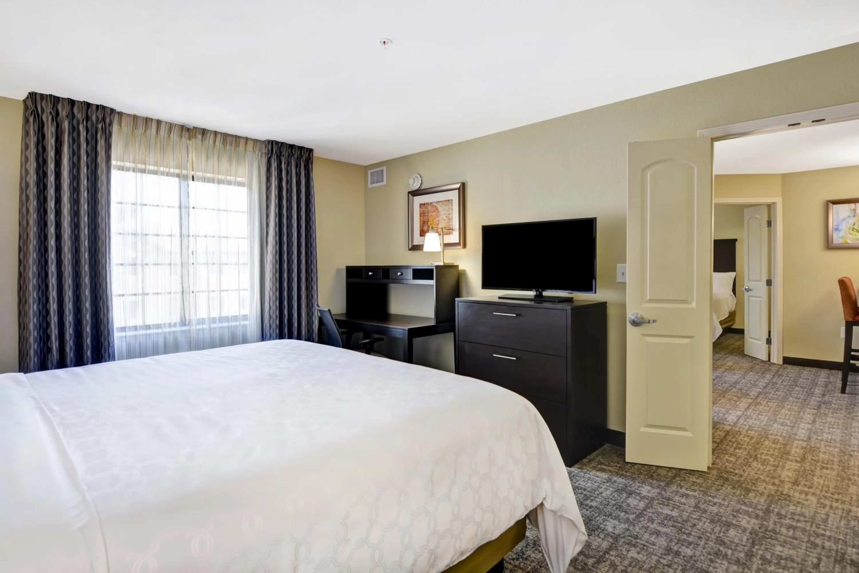 Photo of the whole room, Bed in Staybridge Suites Mt Juliet - Nashville Area by IHG