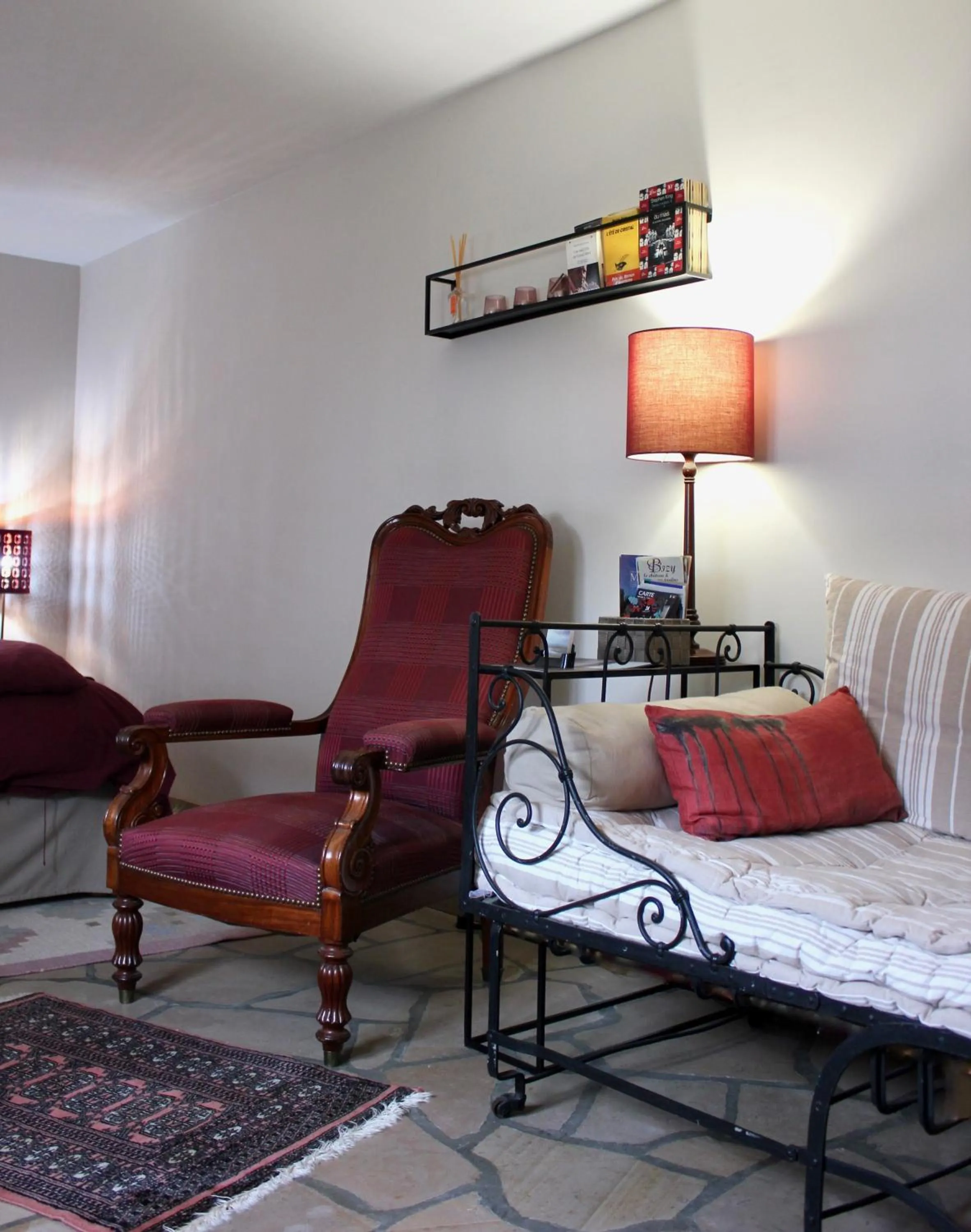 Library in Le Chemin du Village