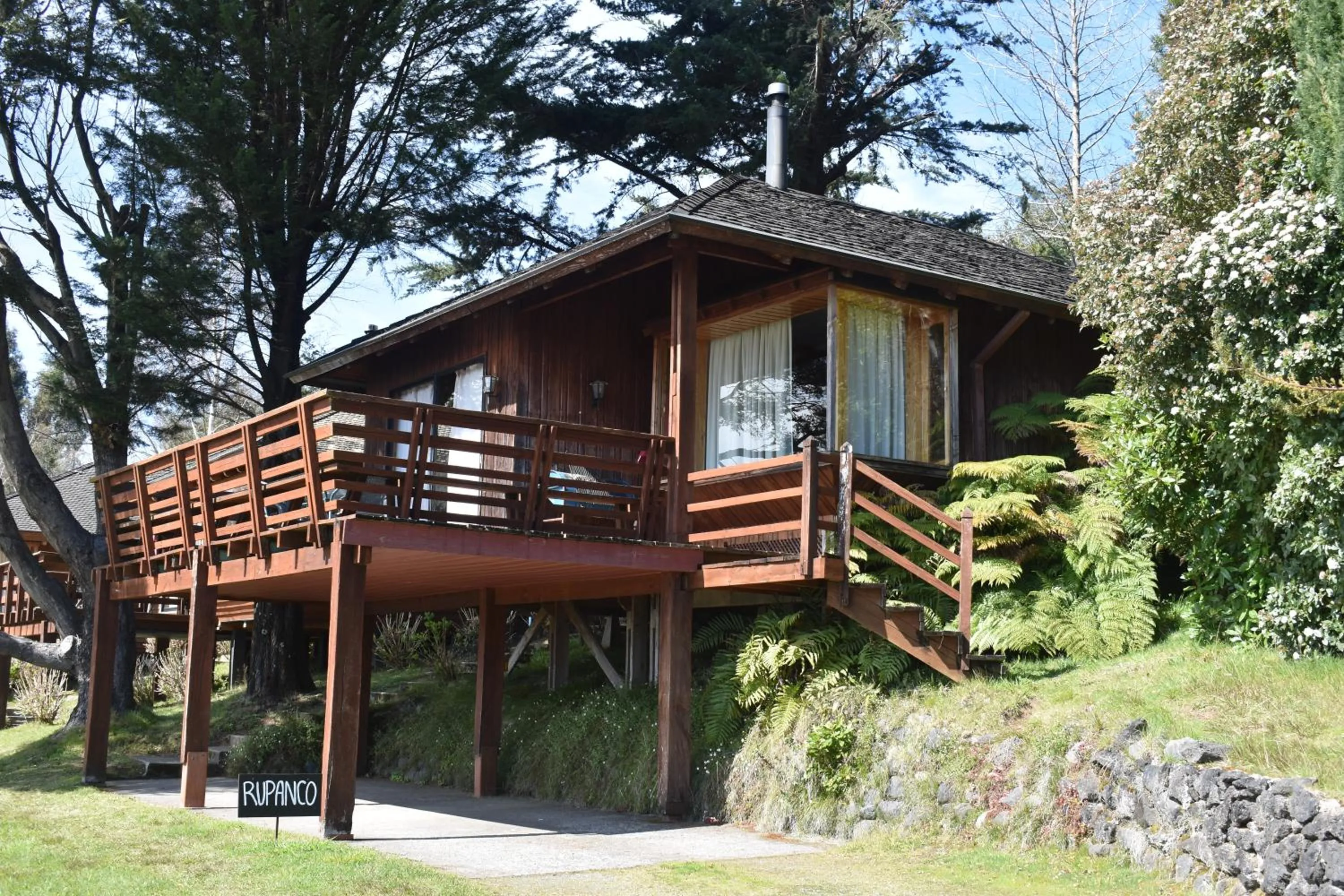 Facade/entrance in Cabañas Monte Verde