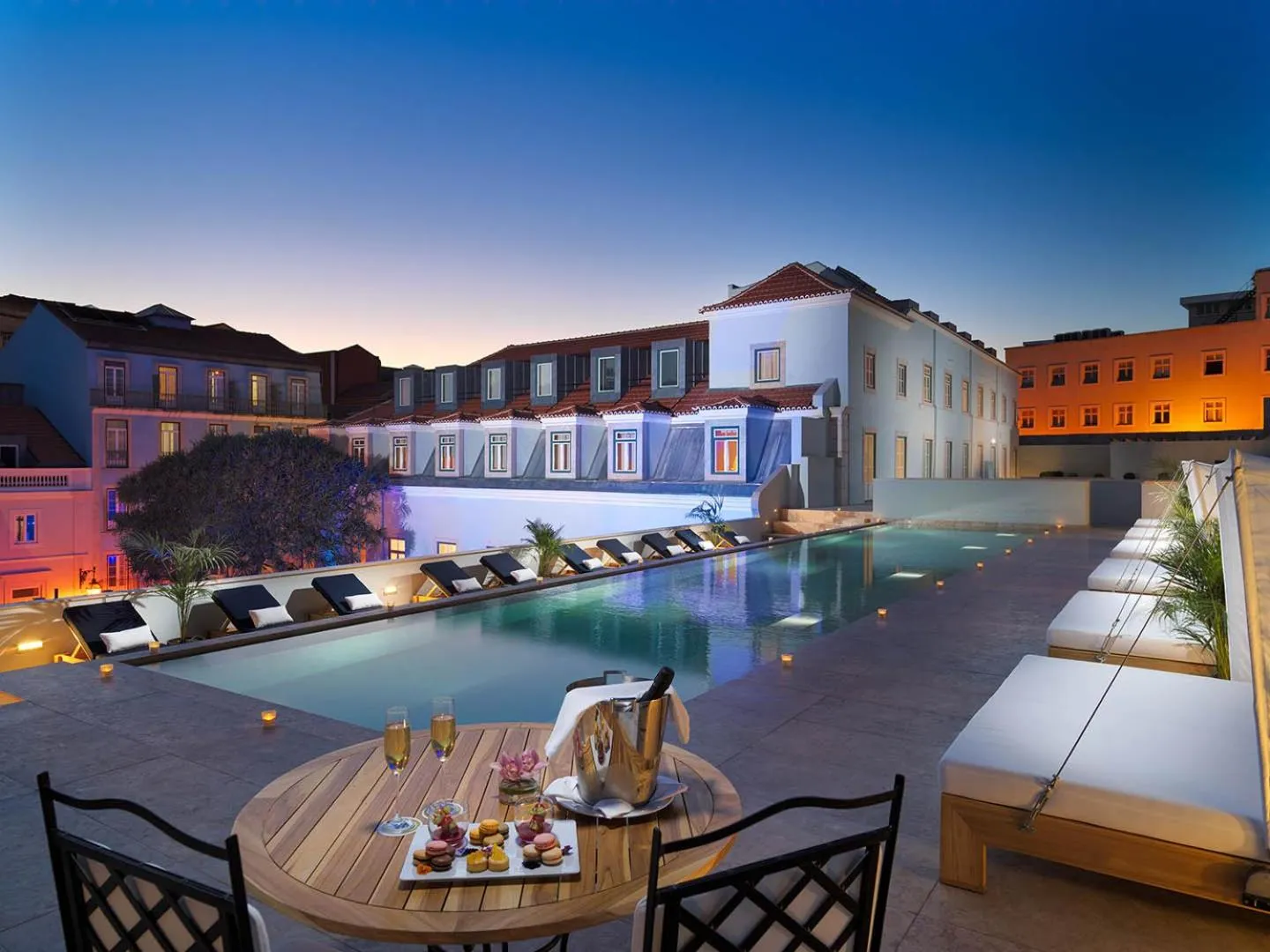 Swimming pool in The One Palácio da Anunciada