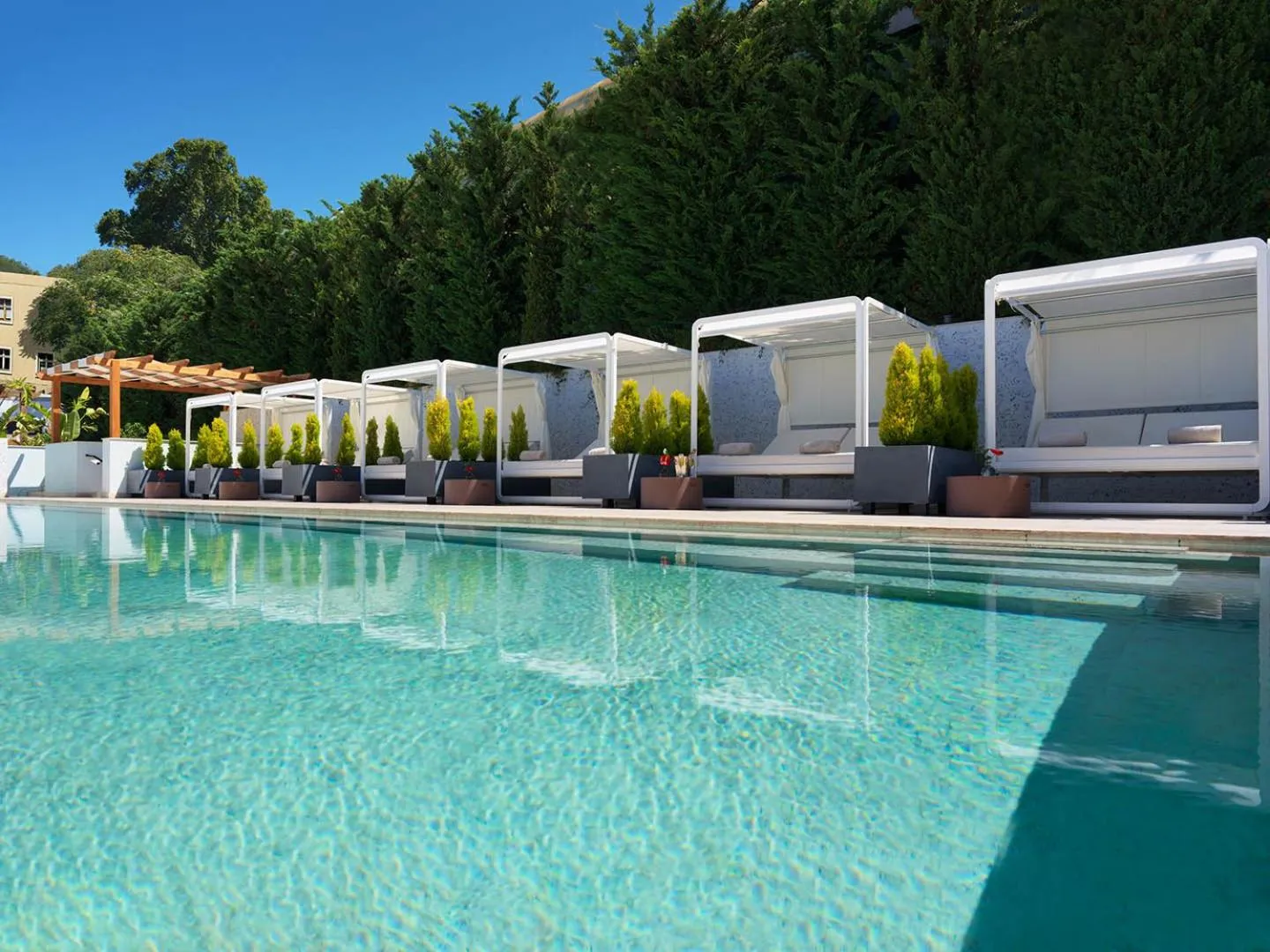 Swimming pool in The One Palácio da Anunciada