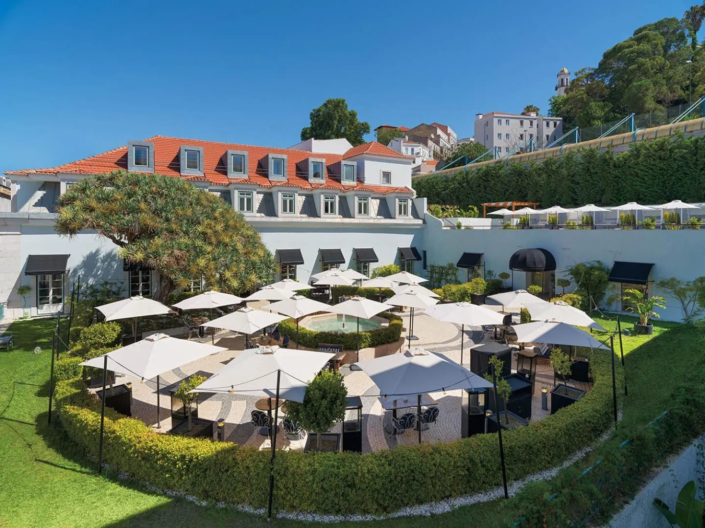 Garden in The One Palácio da Anunciada