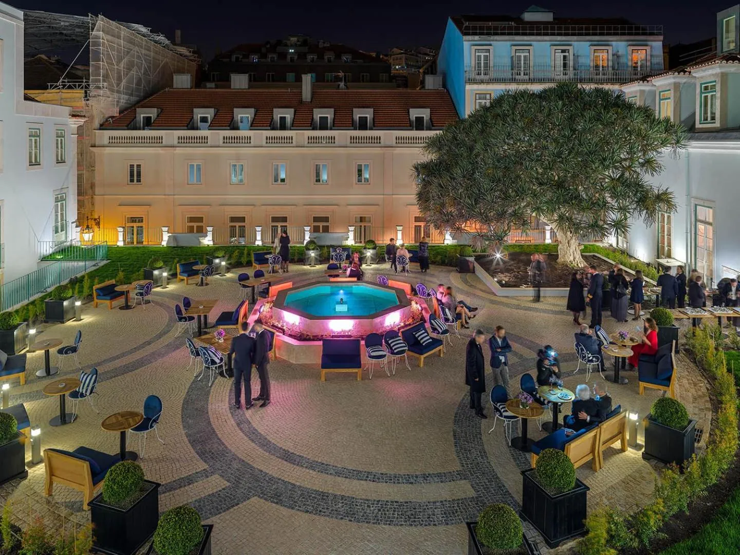 Garden view in The One Palácio da Anunciada
